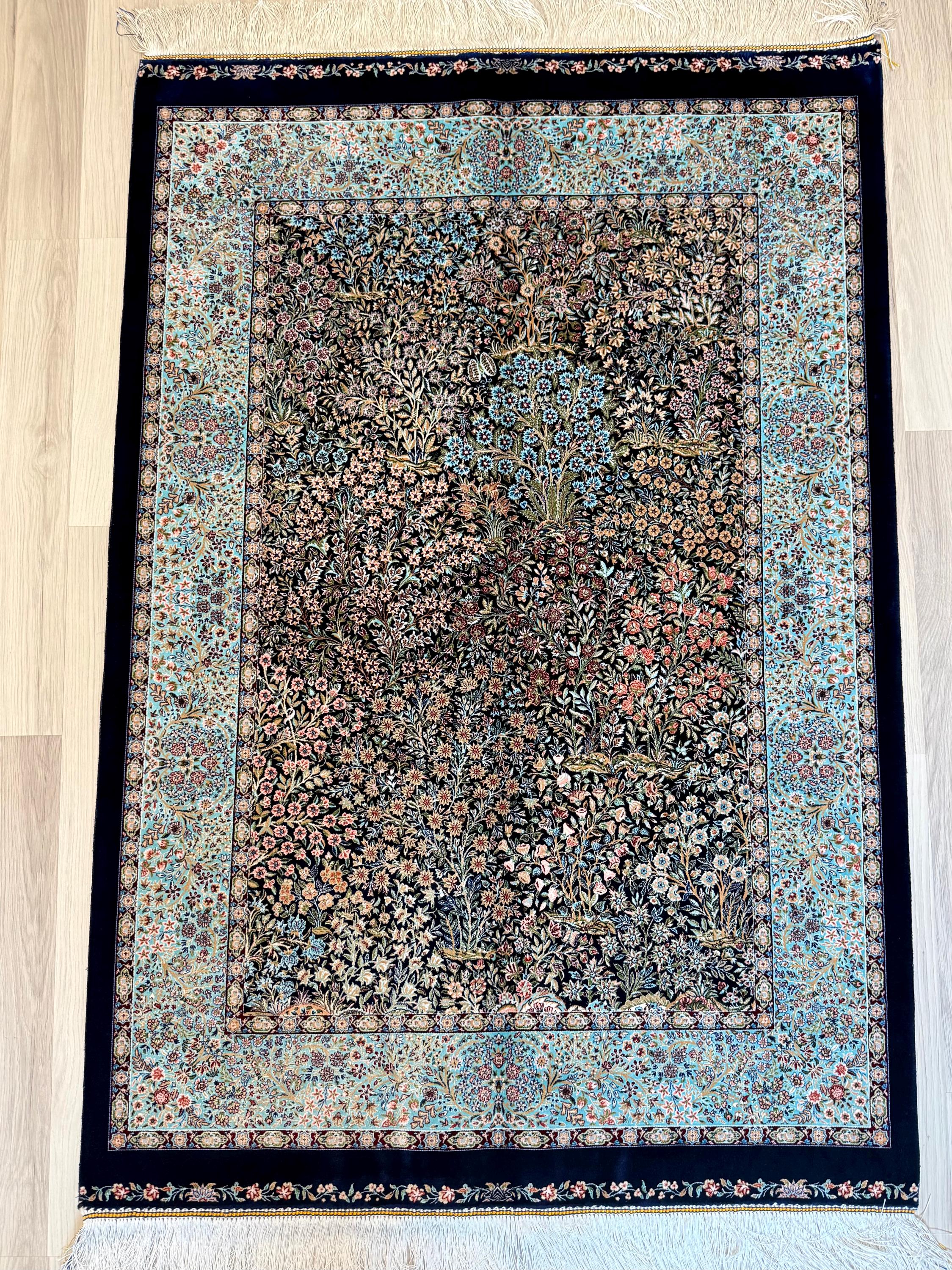 Luxury Persian Bamboo Silk Rug 100x150 cm – Robot-Woven & Hand-Knotted Edges