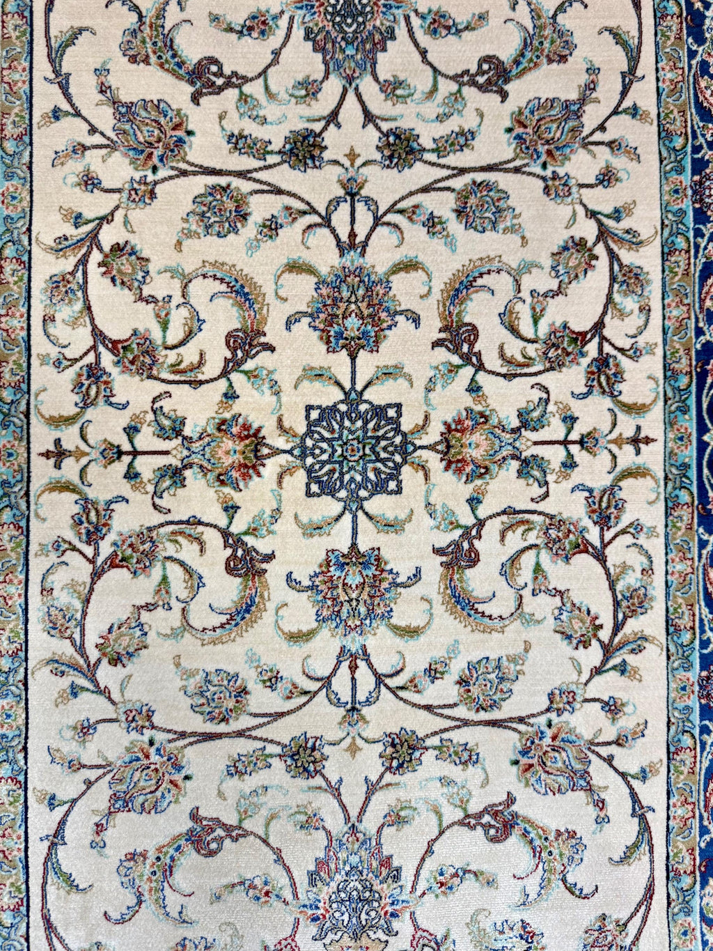 Elegant Persian Bamboo Silk Rug 60x90 cm – Robot-Woven & Hand-Knotted Edges