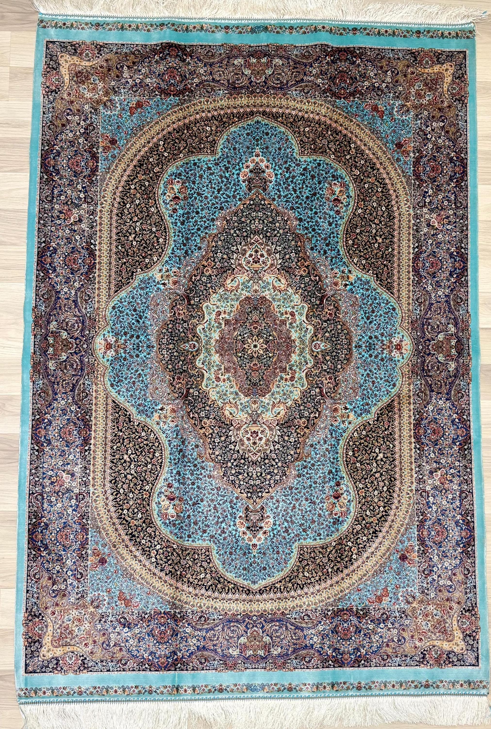 Luxury Persian Bamboo Silk Rug 120x180 cm – Robot-Woven & Hand-Knotted Edges