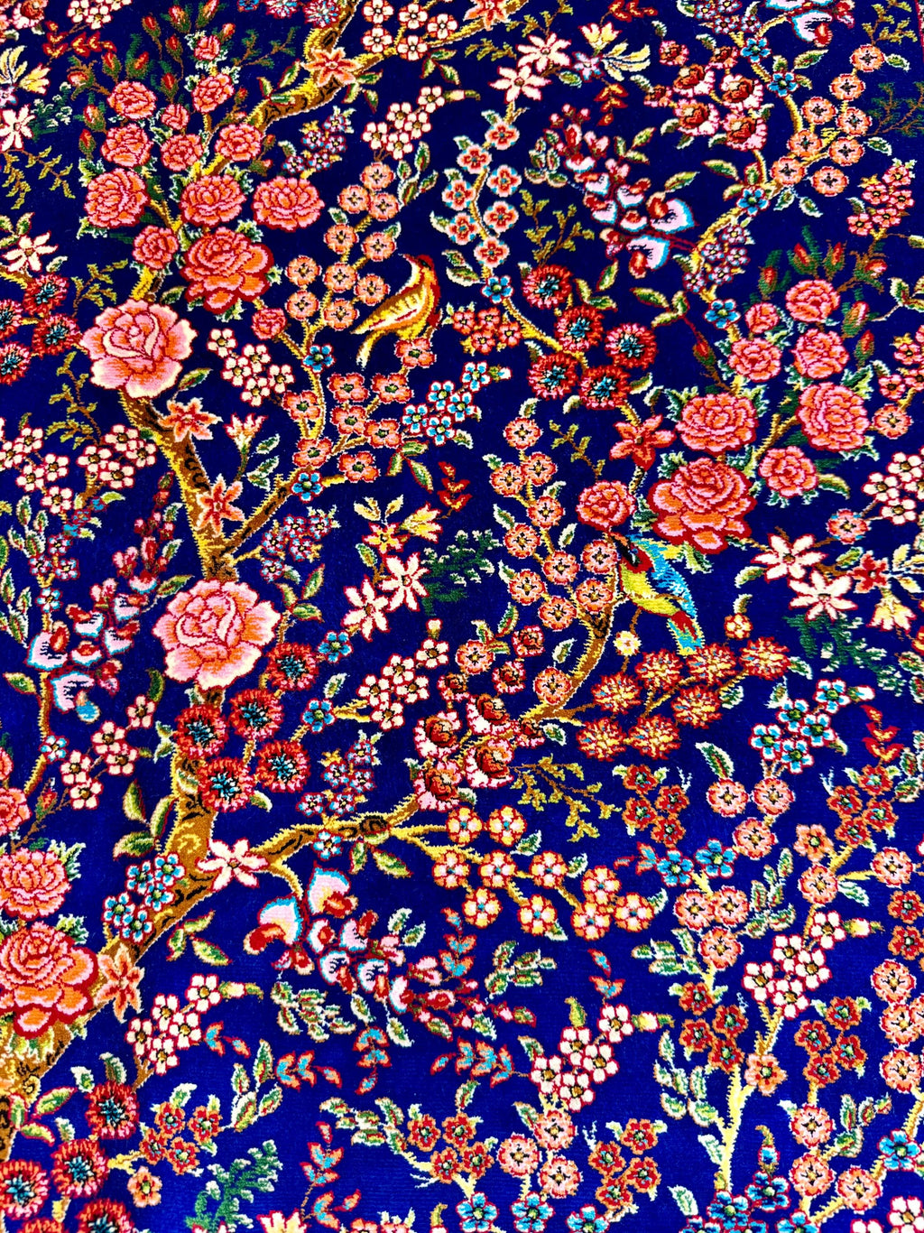 Luxury Persian Bamboo Silk Rug 100x150 cm – Robot-Woven & Hand-Knotted Edges