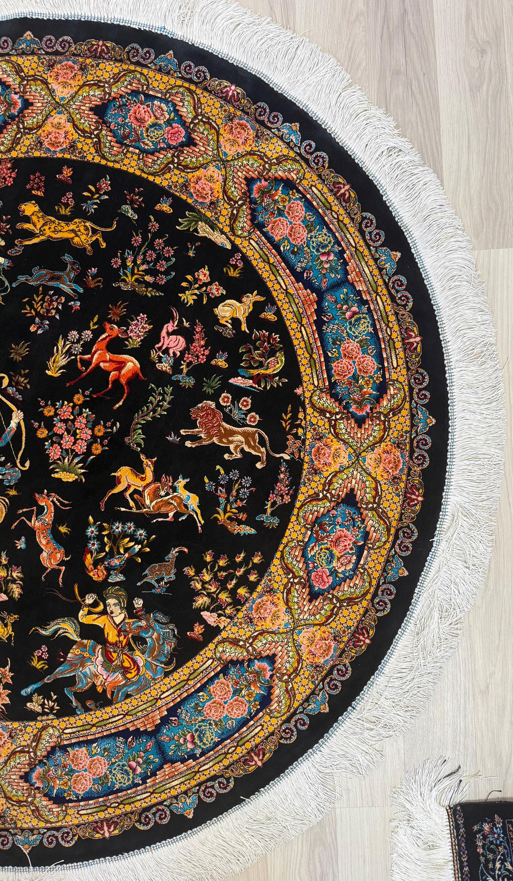 Elegant Round Persian Bamboo Silk Rug 1,2x1,2 m – Robot-Woven & Hand-Knotted Edges