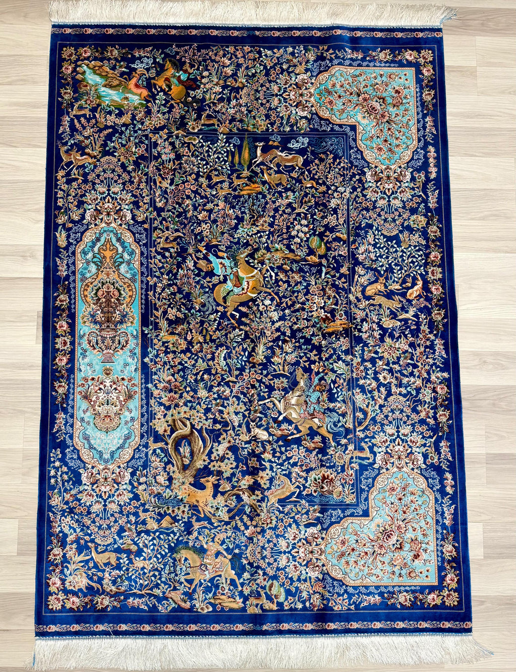 Luxury Persian Bamboo Silk Rug 120x180 cm – Robot-Woven & Hand-Knotted Edges