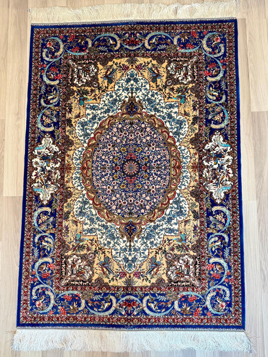 Luxury Persian Bamboo Silk Rug 100x150 cm – Robot-Woven & Hand-Knotted Edges