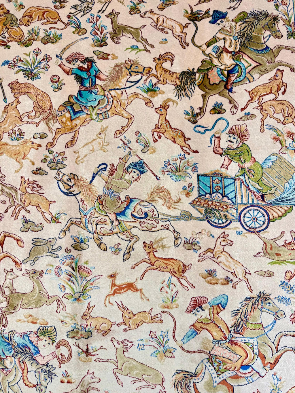 Luxury Persian Bamboo Silk Rug 120x180 cm – Robot-Woven & Hand-Knotted Edges