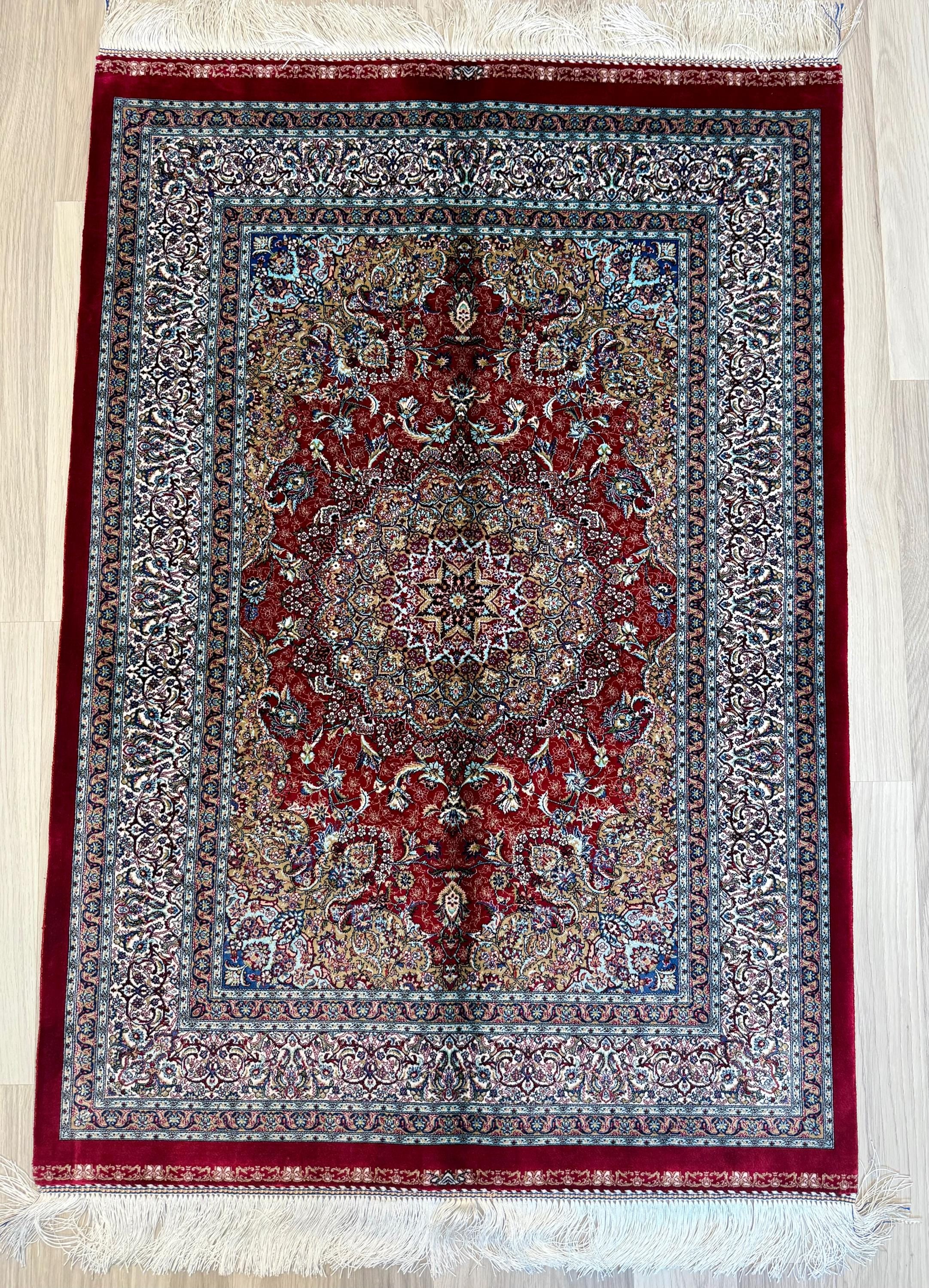 Luxury Persian Bamboo Silk Rug 80x120 cm – Robot-Woven & Hand-Knotted Edges