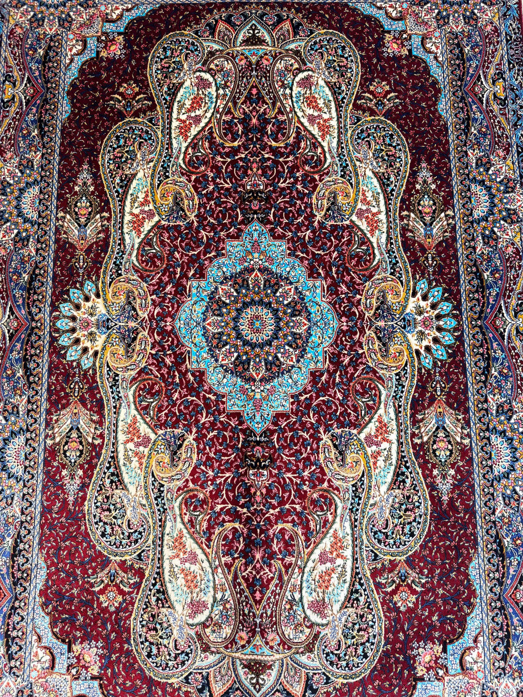 Luxury Persian Bamboo Silk Rug 100x150 cm – Robot-Woven & Hand-Knotted Edges