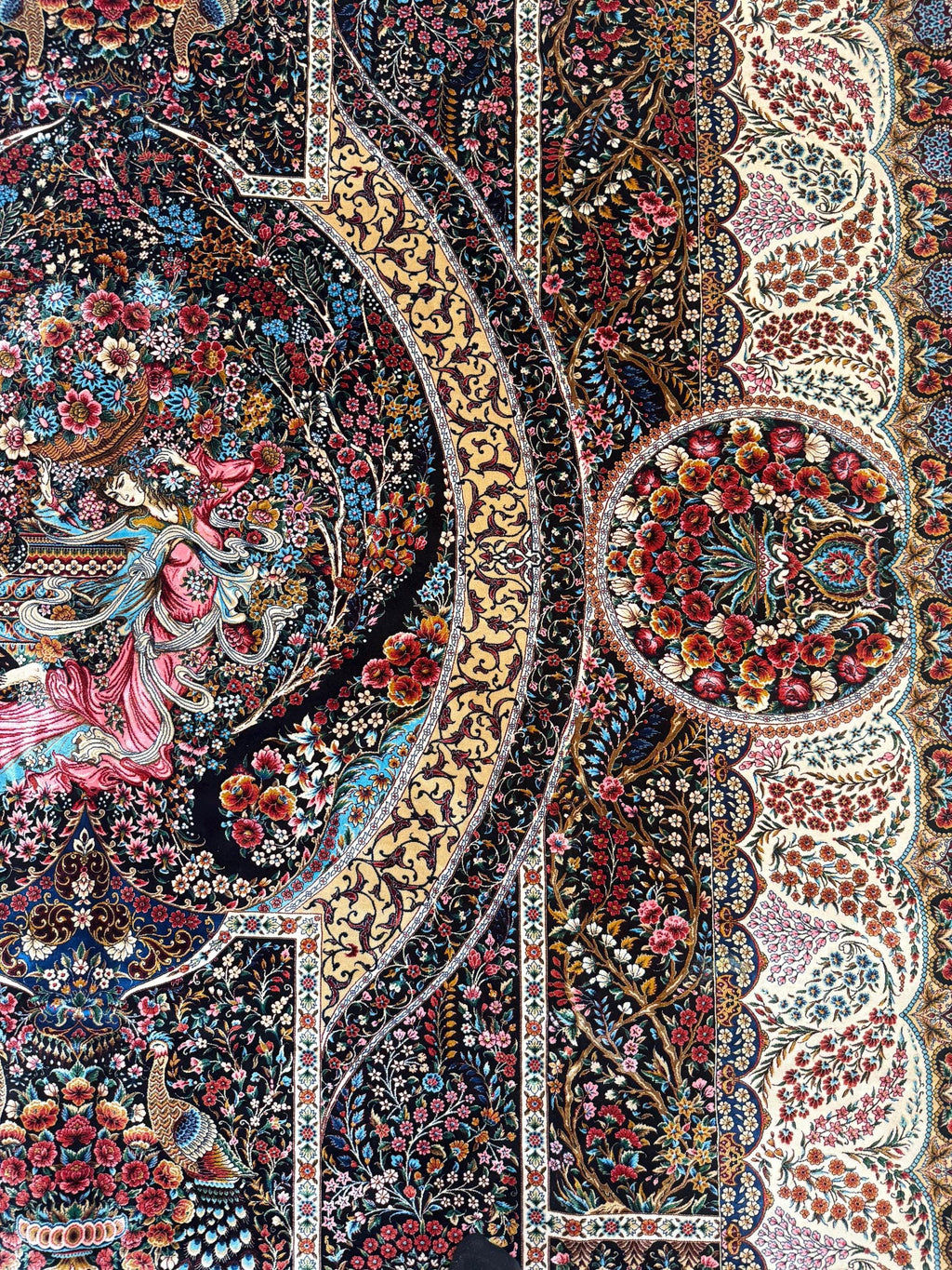 Luxury Persian Bamboo Silk Rug 150x225 cm – Robot-Woven & Hand-Knotted Edges