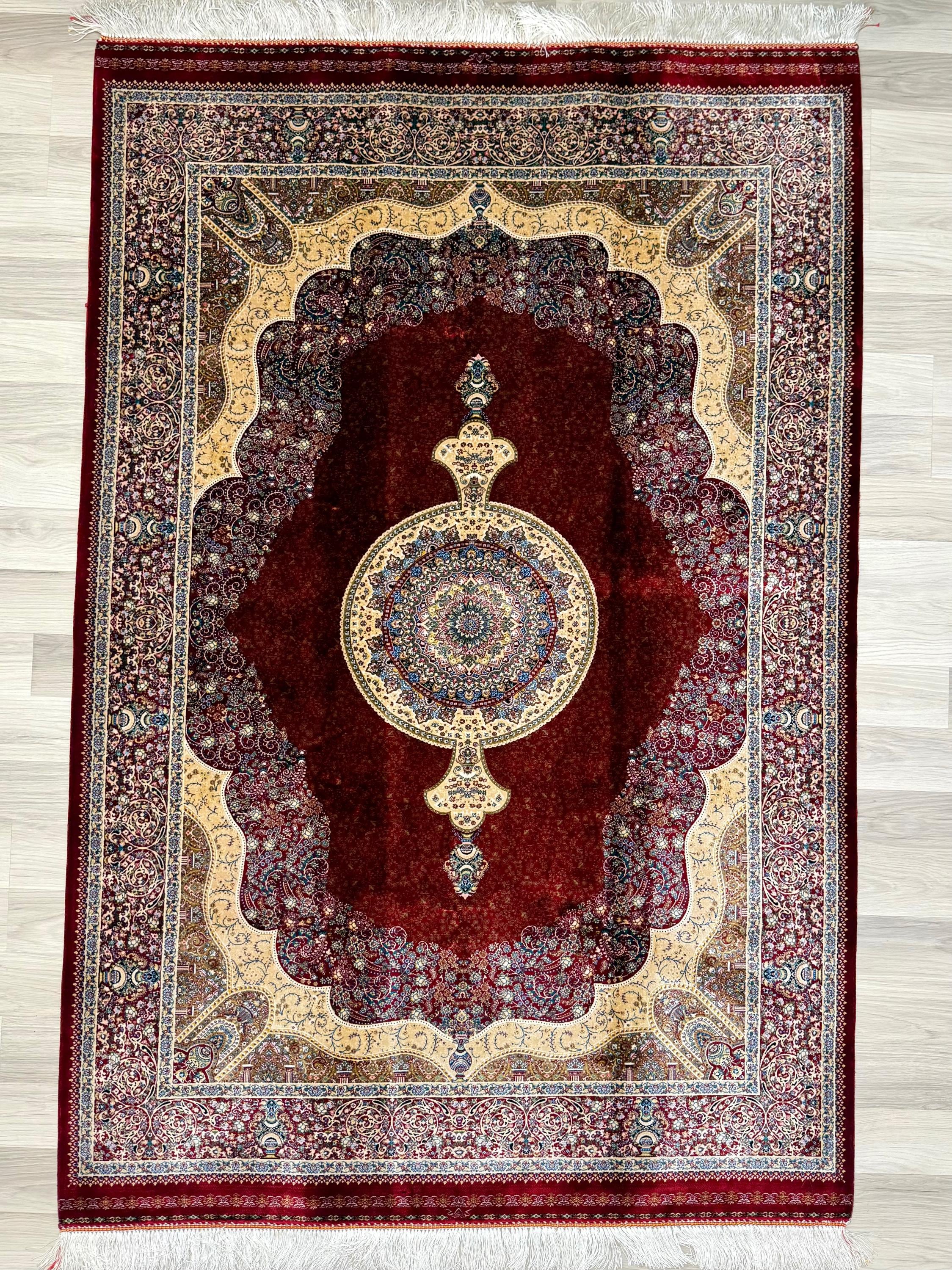 Luxury Persian Bamboo Silk Rug 120x180 cm – Robot-Woven & Hand-Knotted Edges