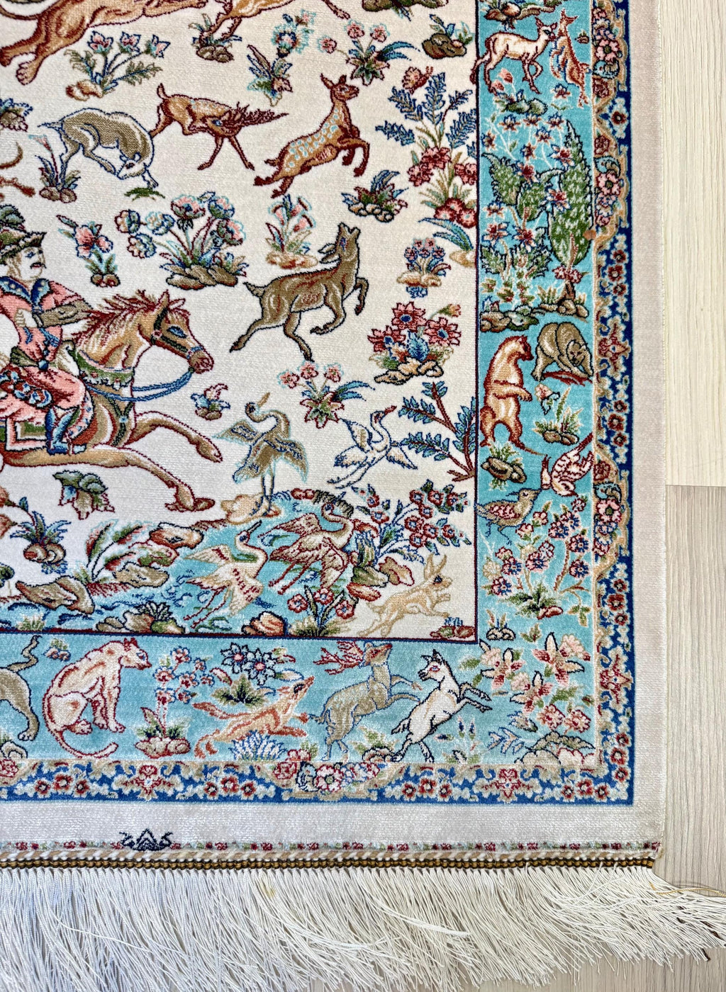 Elegant Persian Bamboo Silk Rug 60x90 cm – Robot-Woven & Hand-Knotted Edges