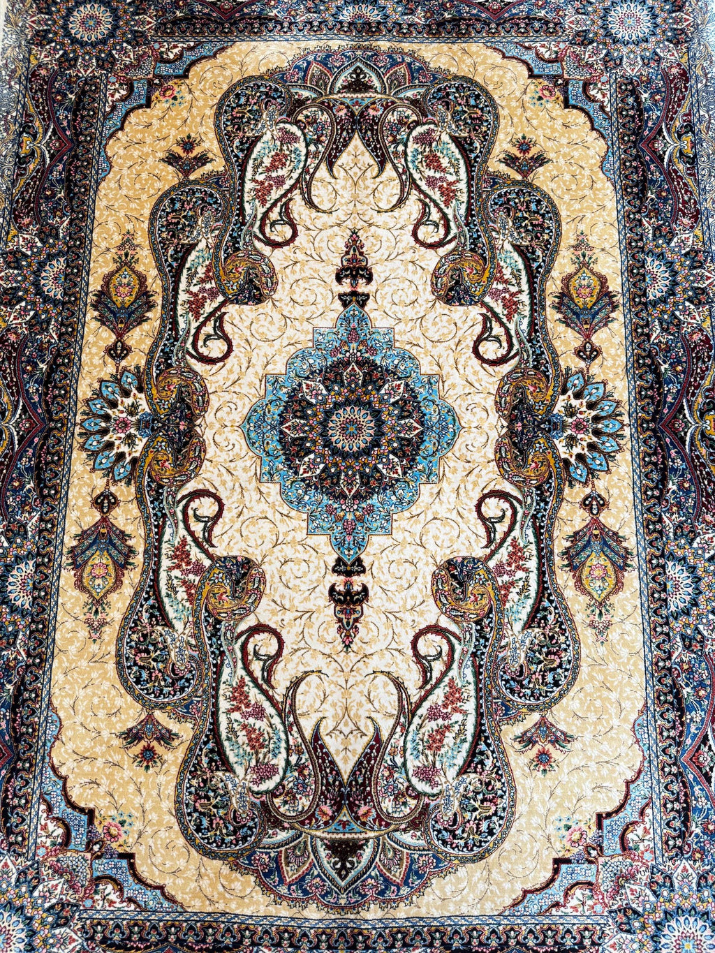 Luxury Persian Bamboo Silk Rug 100x150 cm – Robot-Woven & Hand-Knotted Edges