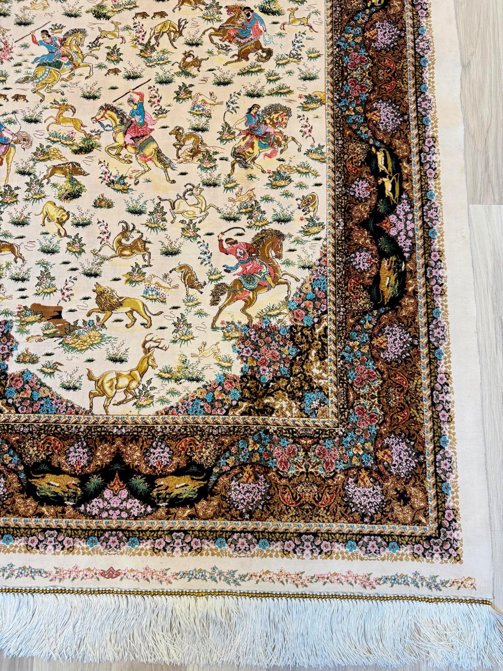 Luxury Persian Bamboo Silk Rug 100x150 cm – Robot-Woven & Hand-Knotted Edges