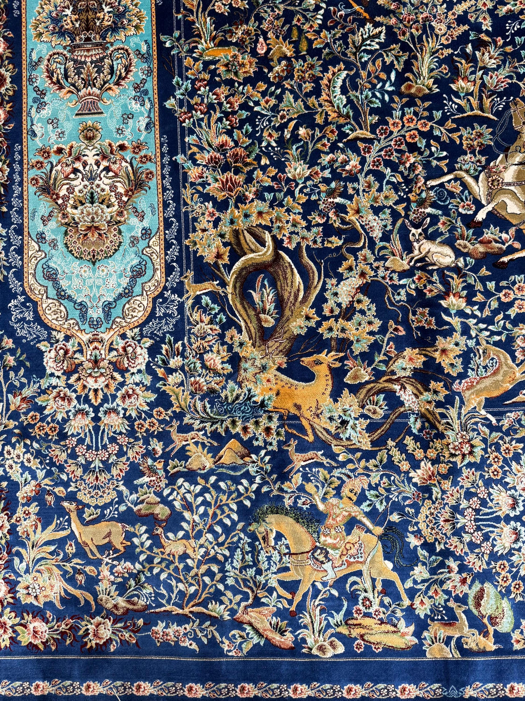 Luxury Persian Bamboo Silk Rug 120x180 cm – Robot-Woven & Hand-Knotted Edges