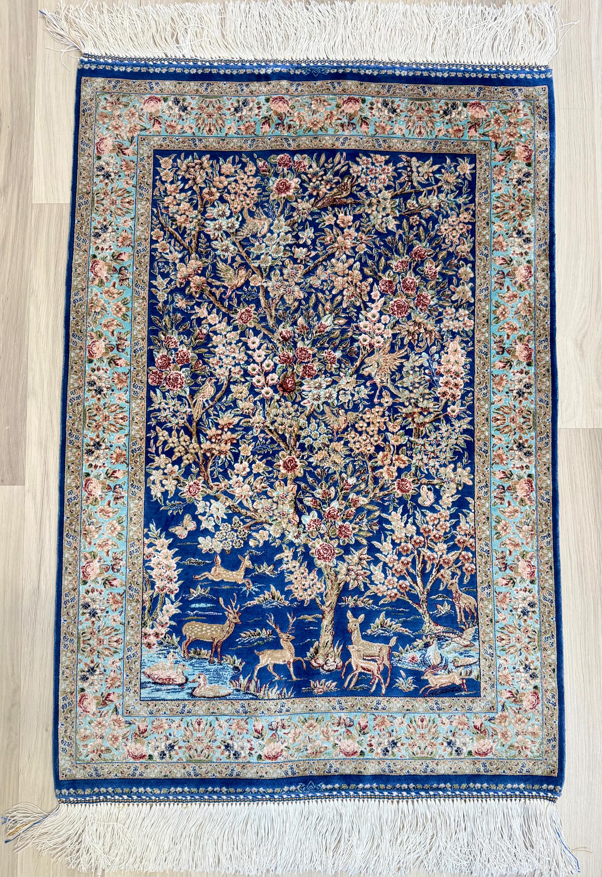 Elegant Persian Bamboo Silk Rug 60x90 cm – Robot-Woven & Hand-Knotted Edges