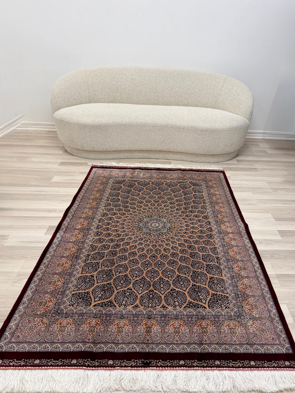 Luxury Persian Bamboo Silk Rug 120x180 cm – Robot-Woven & Hand-Knotted Edges