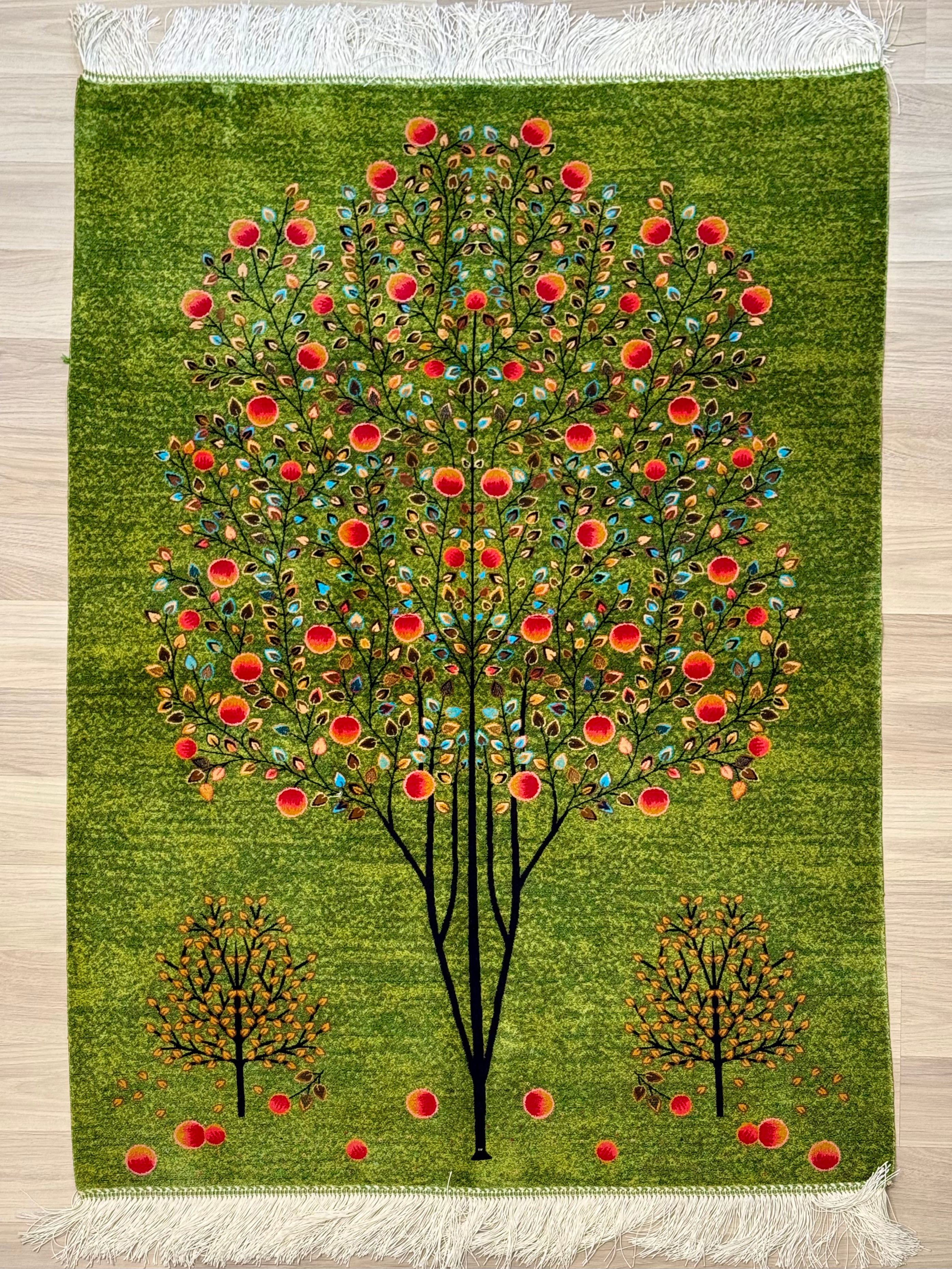 Luxury Persian Bamboo Silk Gabbeh Rug 85x125 cm – Robot-Woven & Hand-Knotted Edges