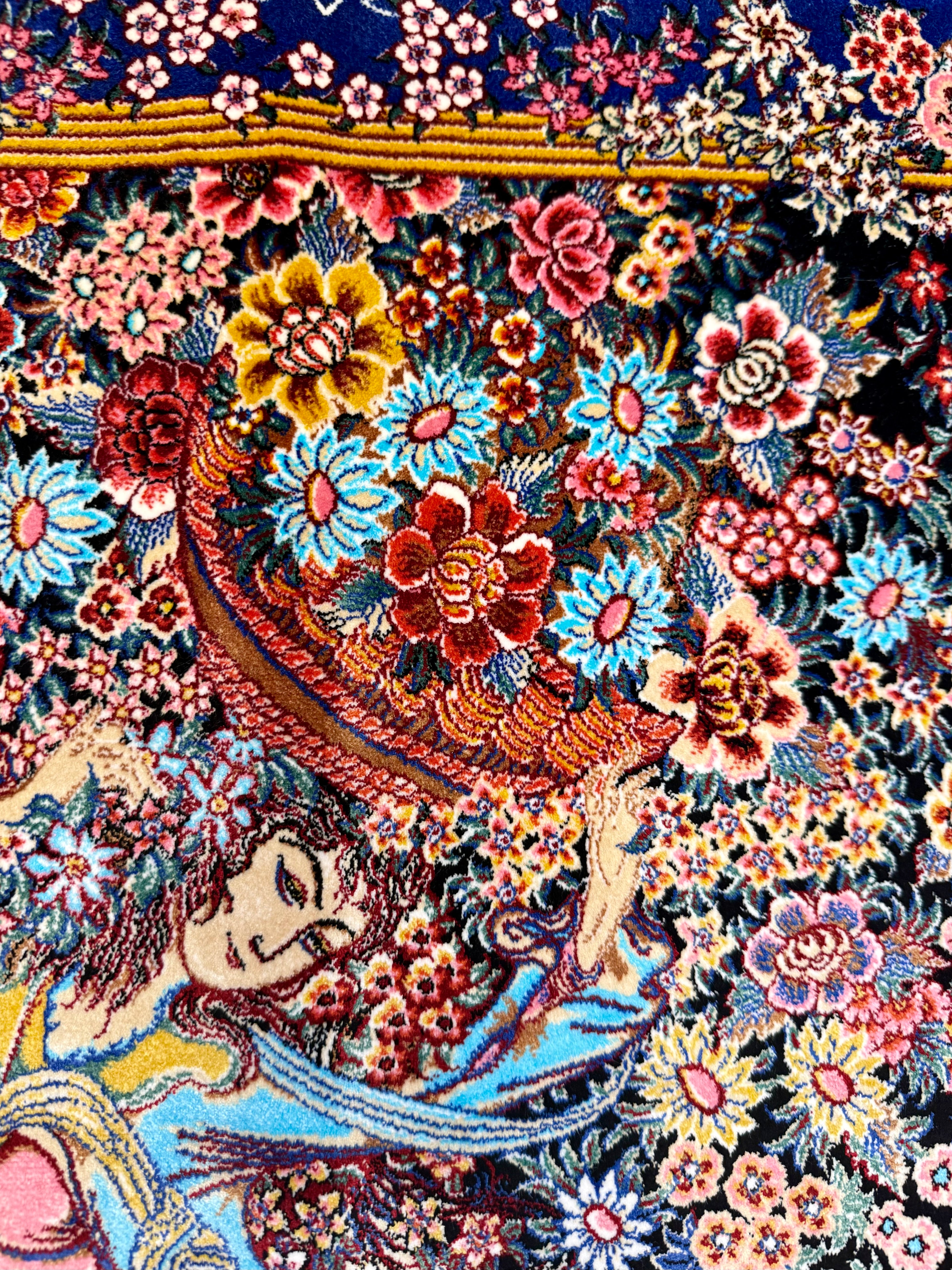 Luxury Persian Bamboo Silk Rug Wall Art Rug 50x70 cm – Robot-Woven & Hand-Knotted Edges