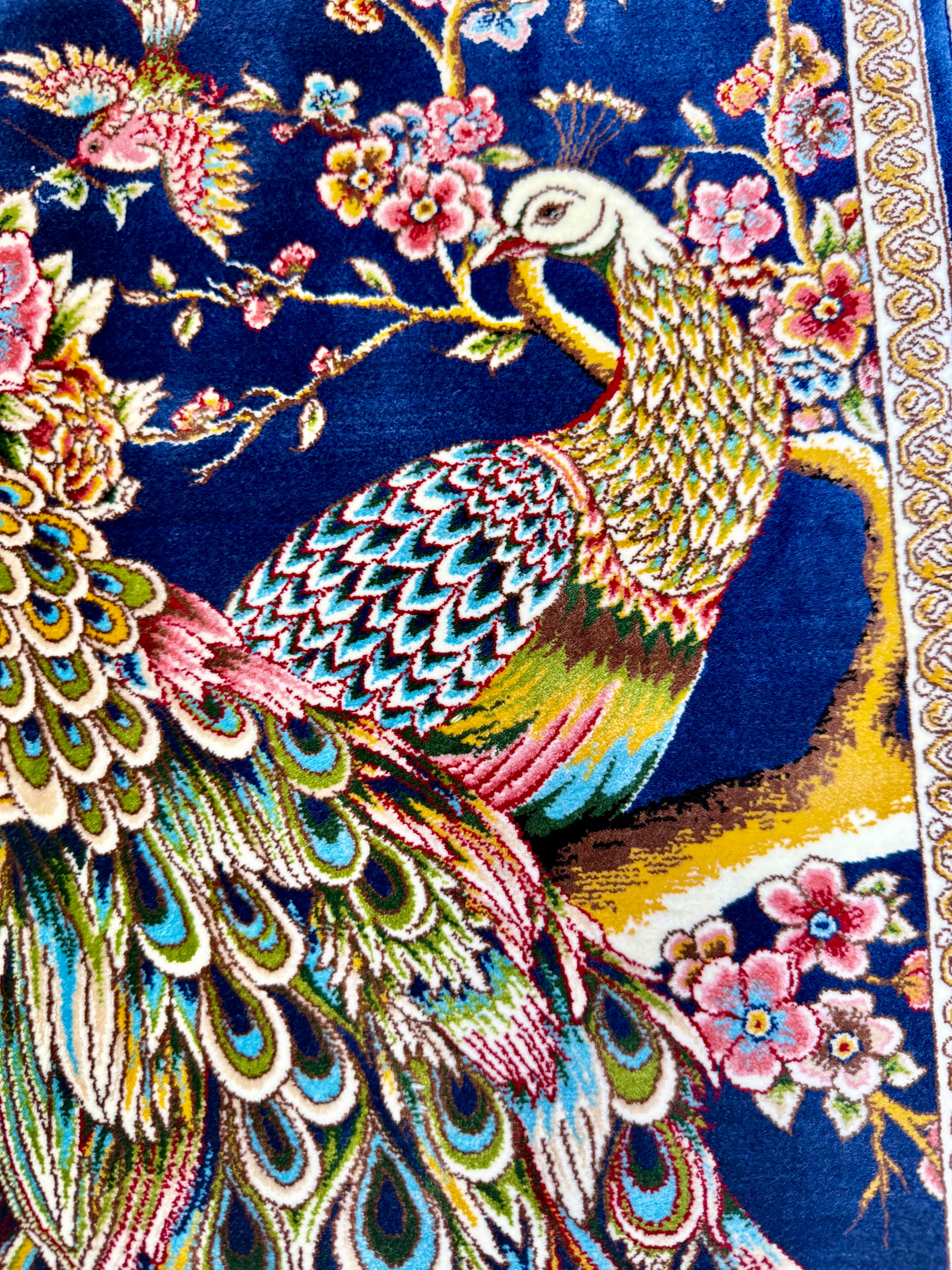 Luxury Persian Bamboo Silk Rug Wall Art Rug 50x50 cm – Robot-Woven & Hand-Knotted Edges