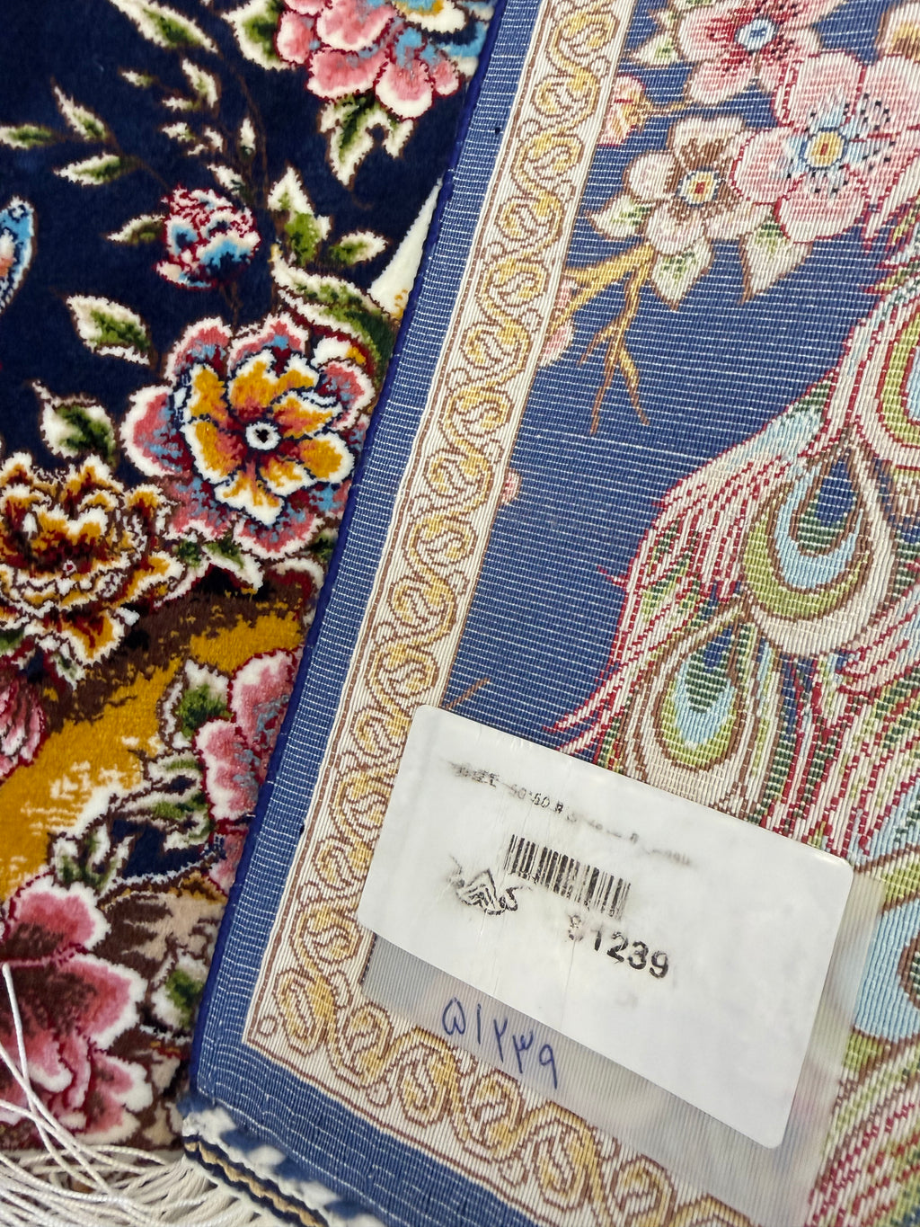 Luxury Persian Bamboo Silk Rug Wall Art Rug 50x50 cm – Robot-Woven & Hand-Knotted Edges