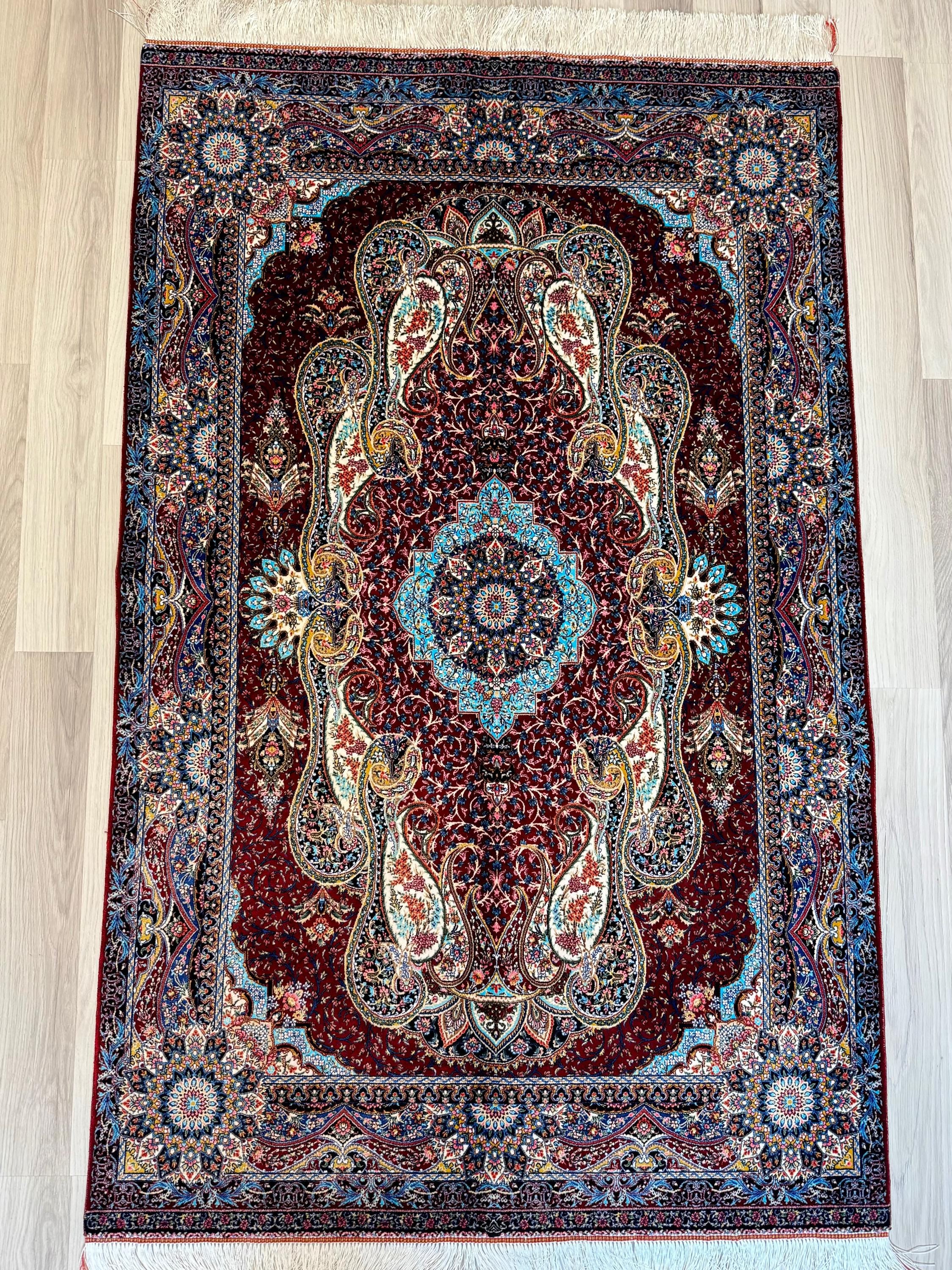 Luxury Persian Bamboo Silk Rug 100x150 cm – Robot-Woven & Hand-Knotted Edges