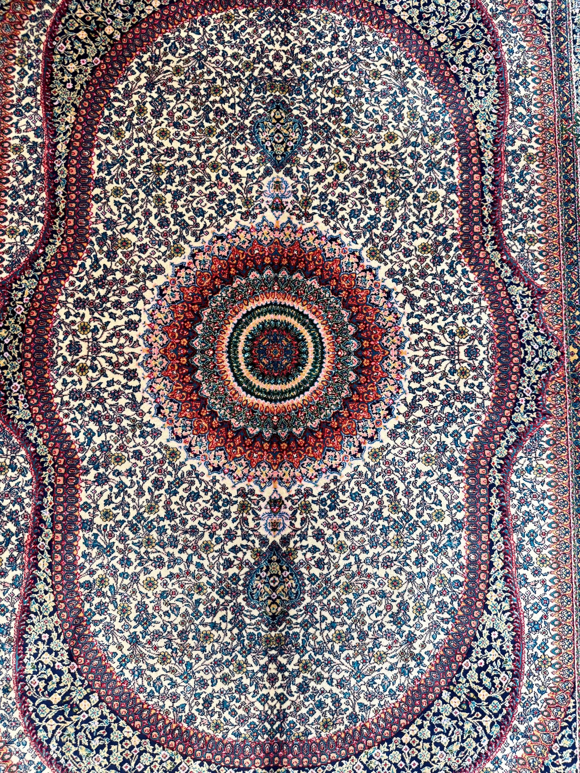 Luxury Persian Bamboo Silk Rug 100x150 cm – Robot-Woven & Hand-Knotted Edges