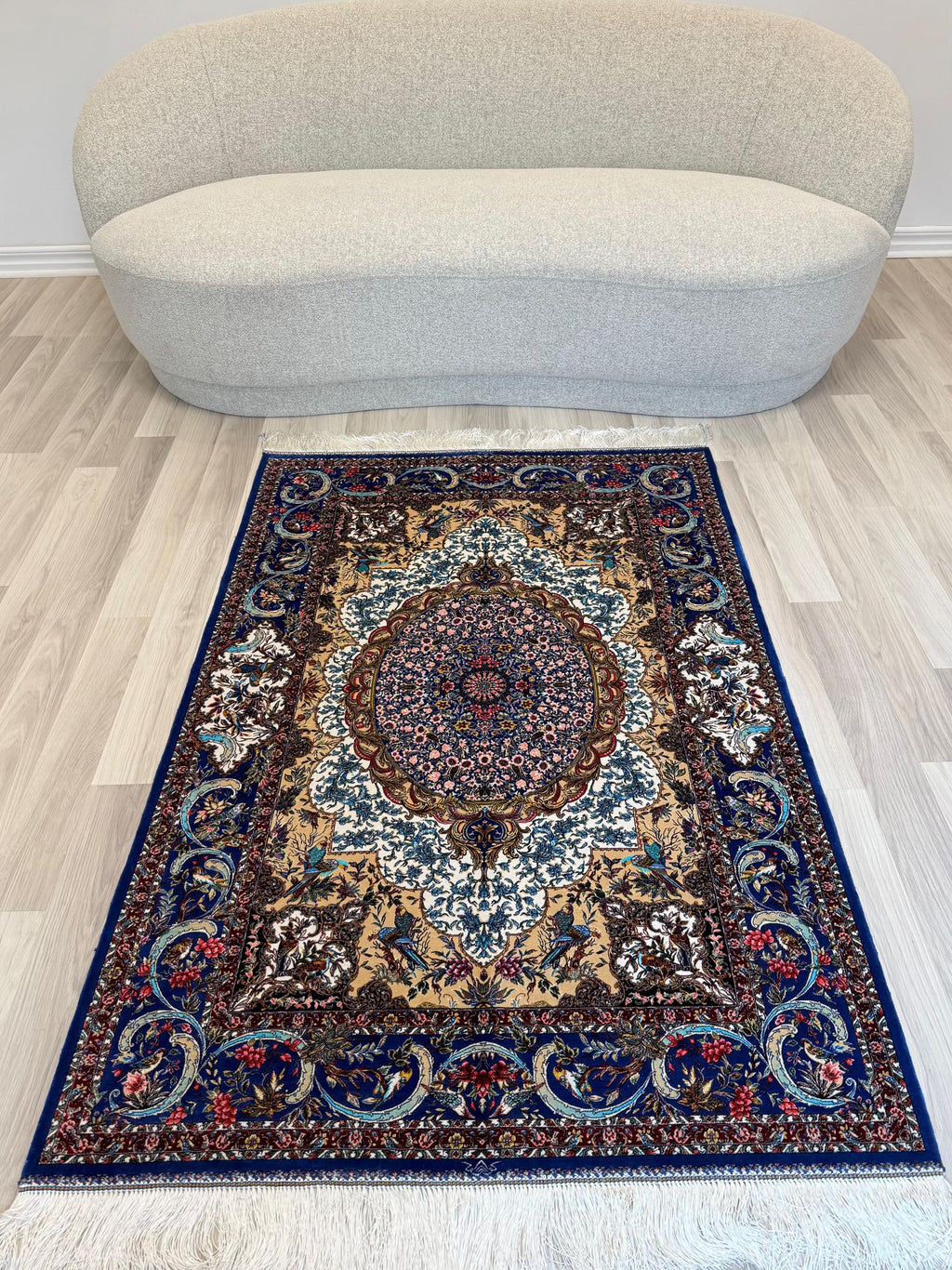 Luxury Persian Bamboo Silk Rug 100x150 cm – Robot-Woven & Hand-Knotted Edges