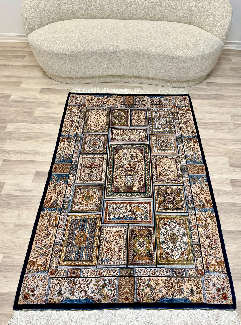 Luxury Persian Bamboo Silk Rug 120x180 cm – Robot-Woven & Hand-Knotted Edges