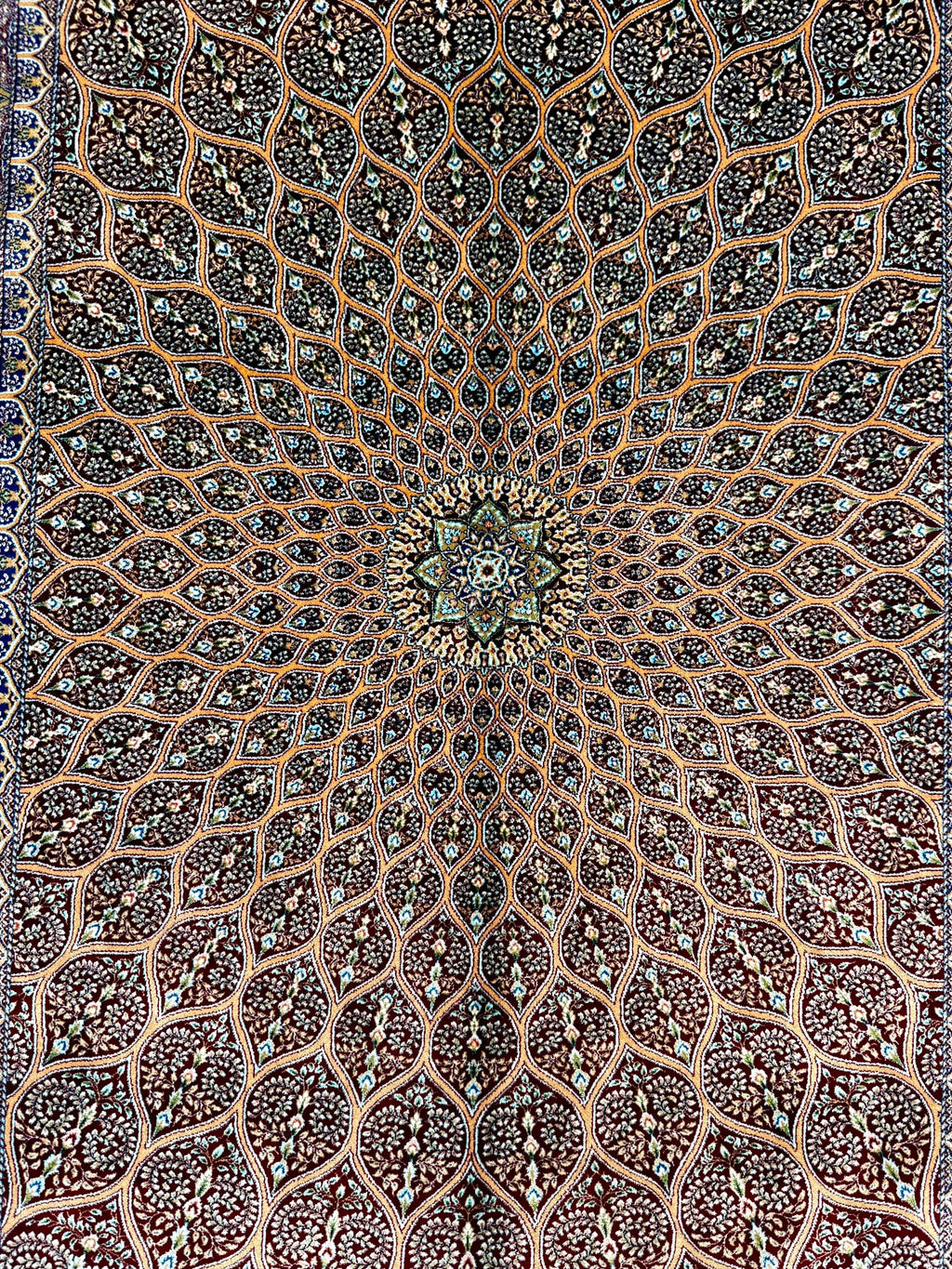 Luxury Persian Bamboo Silk Rug 100x150 cm – Robot-Woven & Hand-Knotted Edges