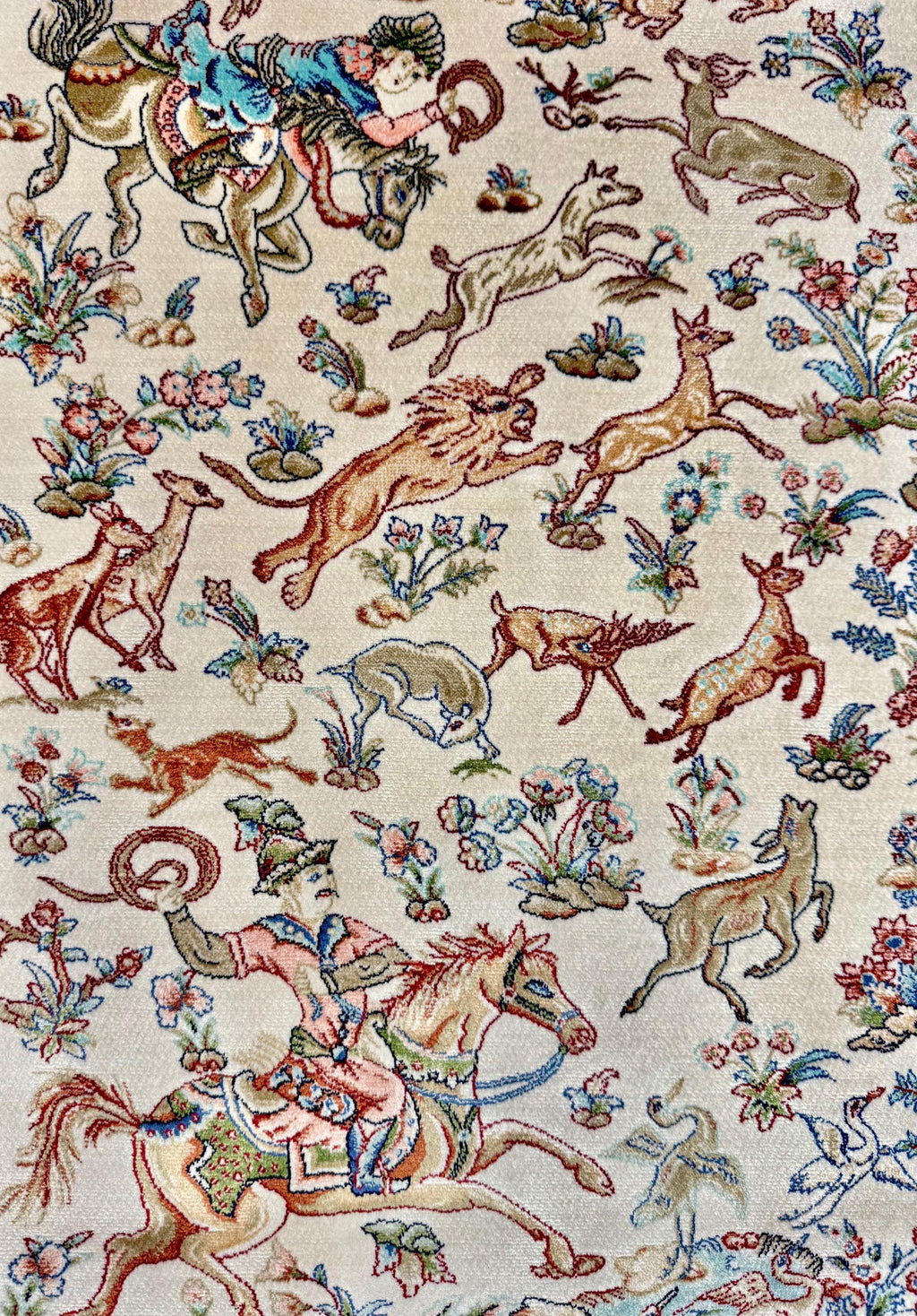 Elegant Persian Bamboo Silk Rug 60x90 cm – Robot-Woven & Hand-Knotted Edges