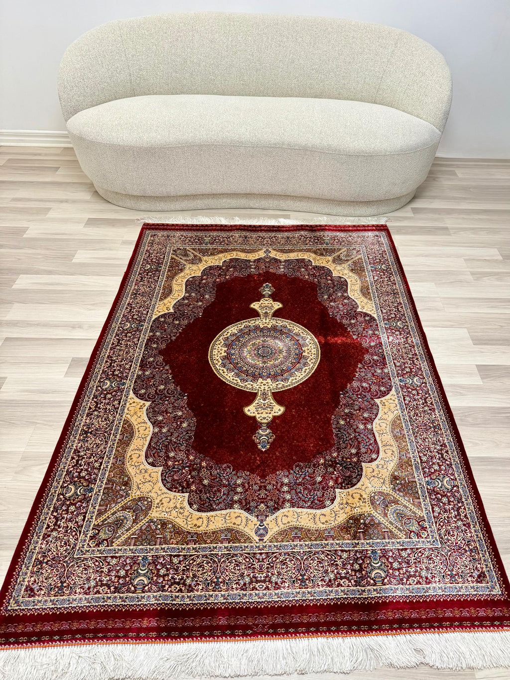 Luxury Persian Bamboo Silk Rug 120x180 cm – Robot-Woven & Hand-Knotted Edges
