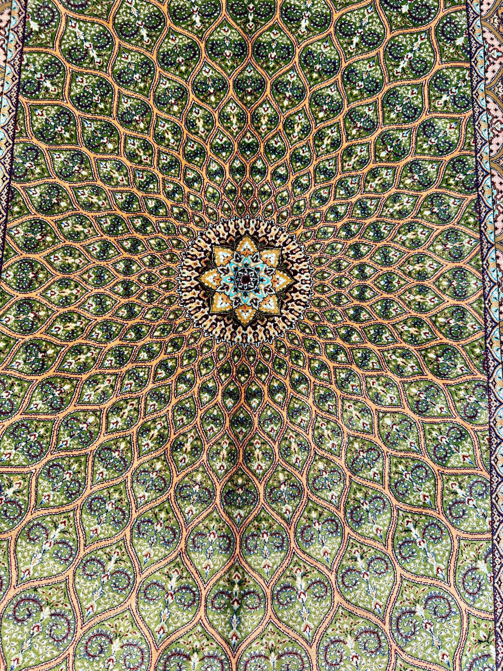 Luxury Persian Bamboo Silk Rug 80x120 cm – Robot-Woven & Hand-Knotted Edges