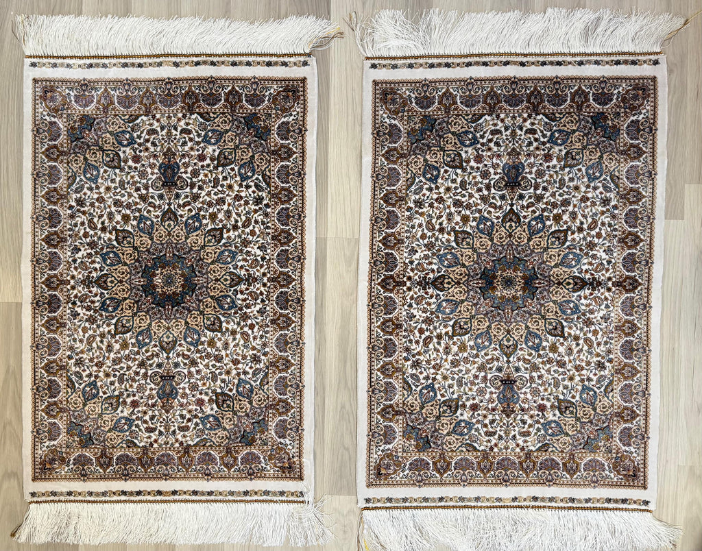 Elegant Persian Bamboo Silk Rug 60x90 cm – Robot-Woven & Hand-Knotted Edges