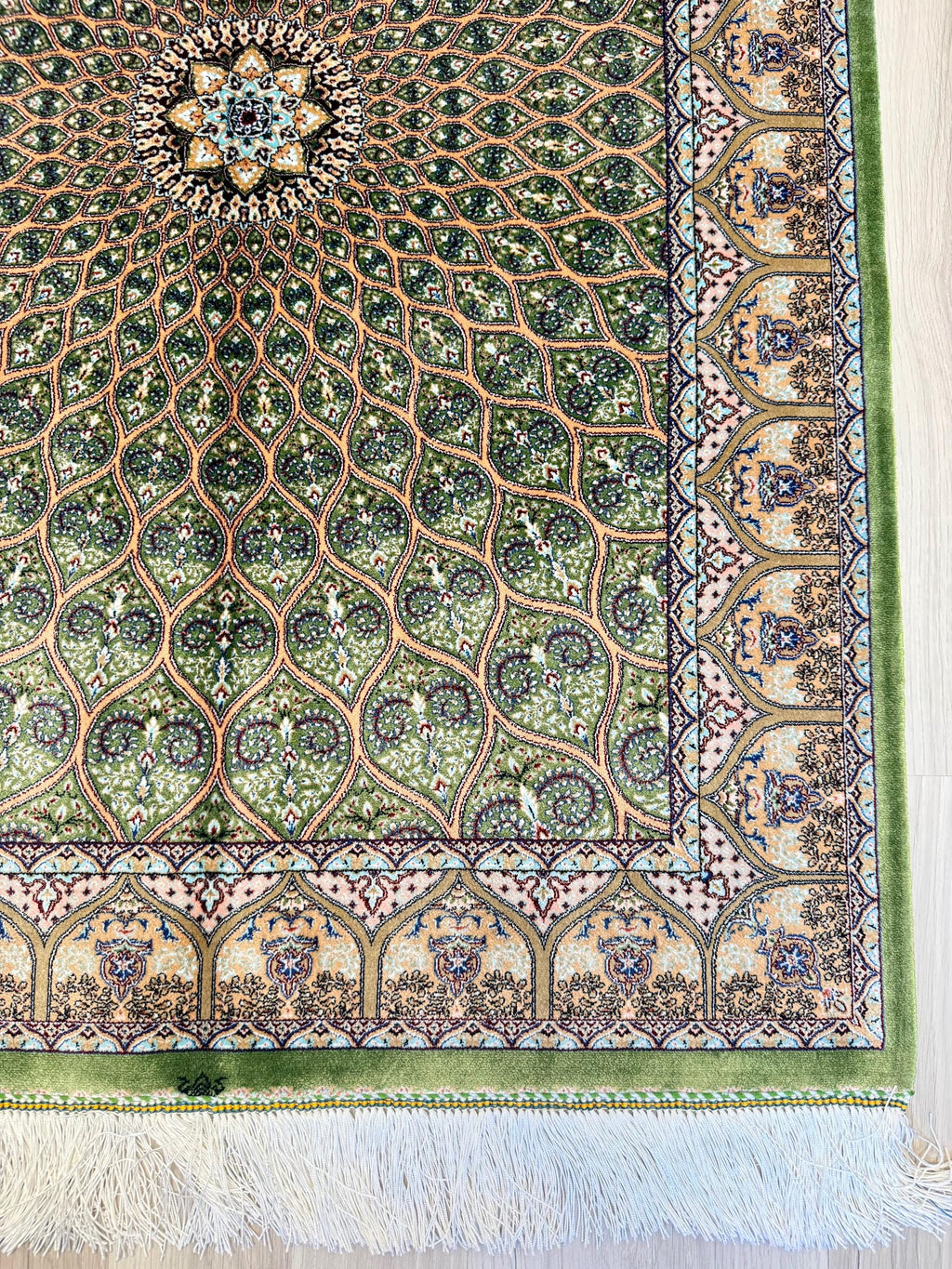 Luxury Persian Bamboo Silk Rug 80x120 cm – Robot-Woven & Hand-Knotted Edges