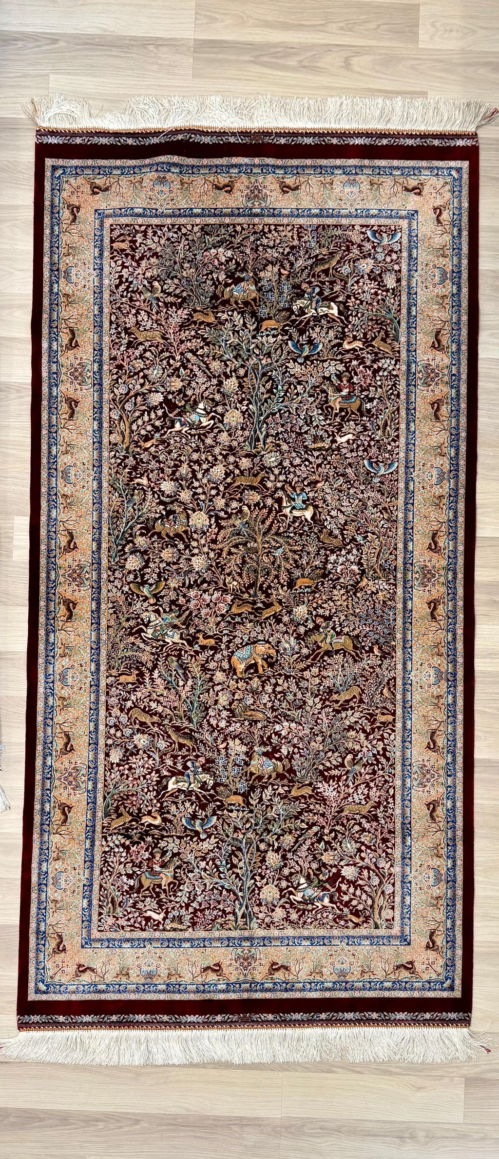Luxury Persian Bamboo Silk Rug 100x200 cm – Robot-Woven & Hand-Knotted Edges