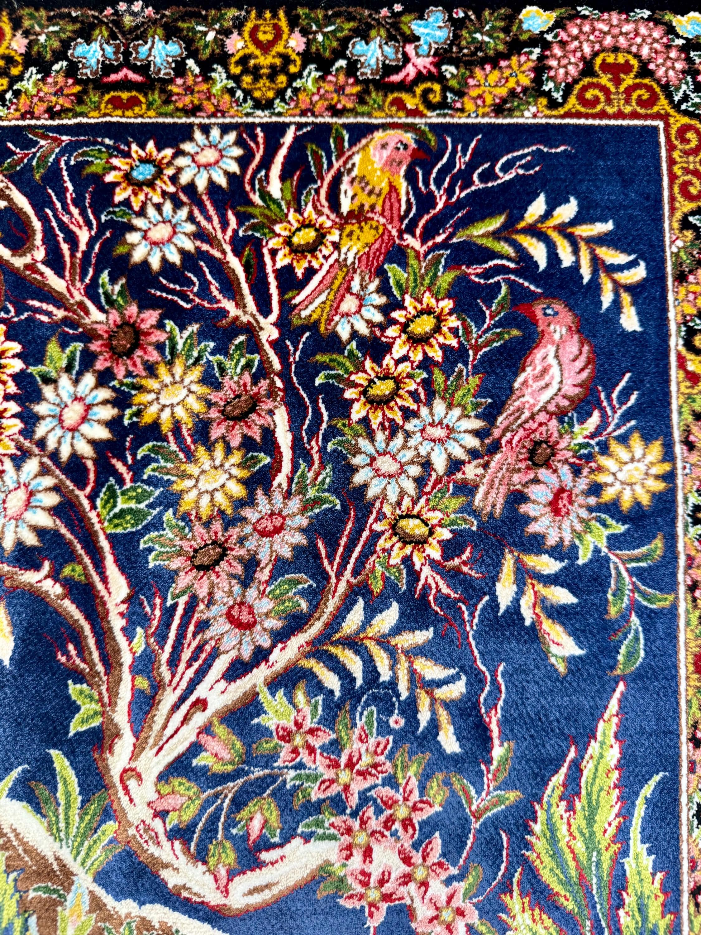 Luxury Persian Bamboo Silk Rug Wall Art Rug 50 x 50cm– Robot-Woven & Hand-Knotted Edges