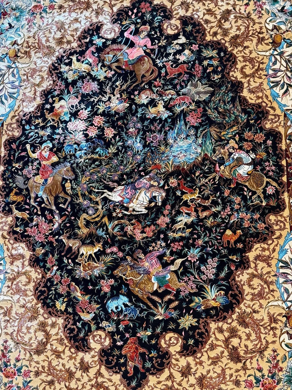 Luxury Persian Bamboo Silk Rug 150x225 cm – Robot-Woven & Hand-Knotted Edges