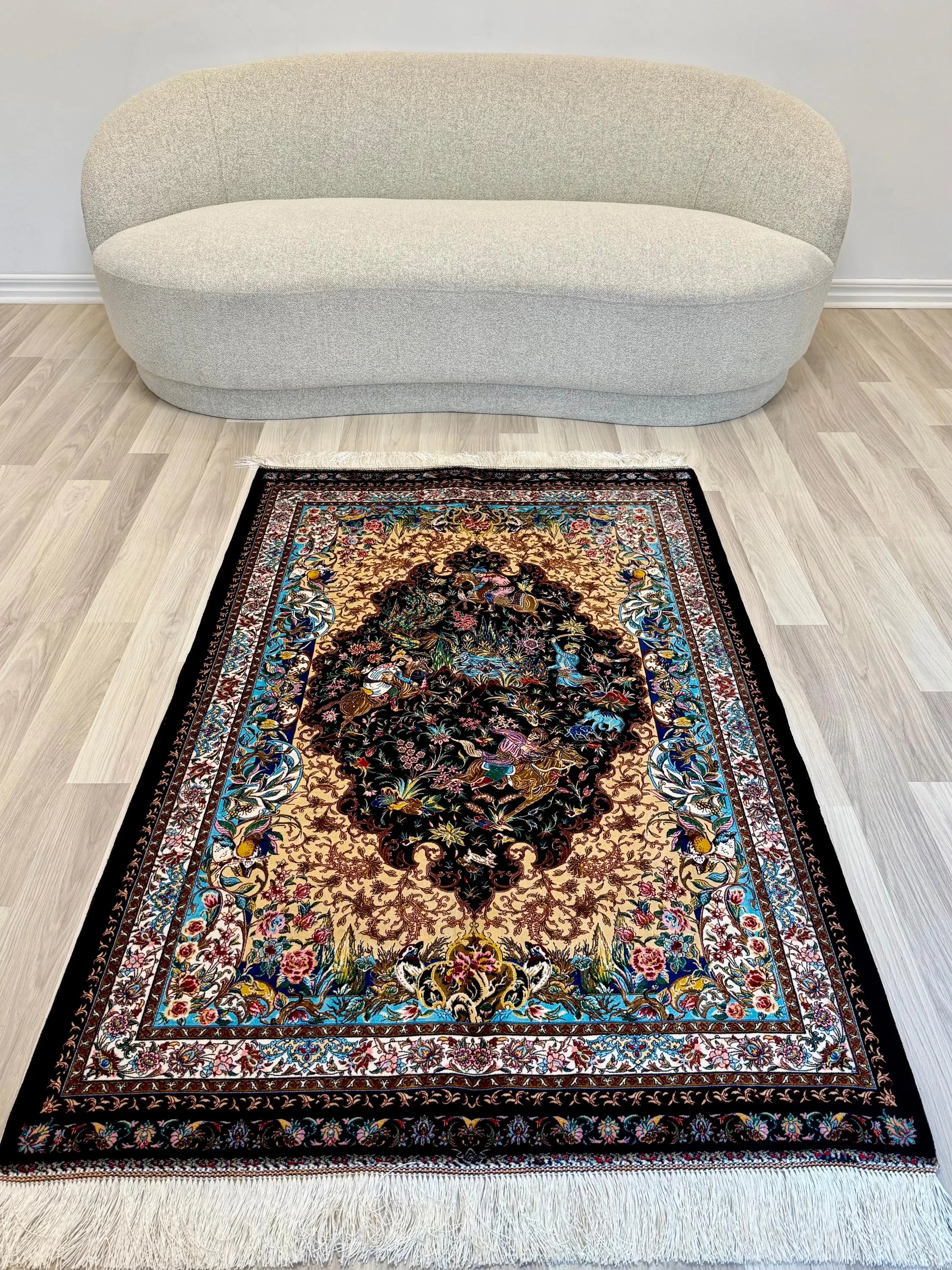 Luxury Persian Bamboo Silk Rug 100x150 cm – Robot-Woven & Hand-Knotted Edges