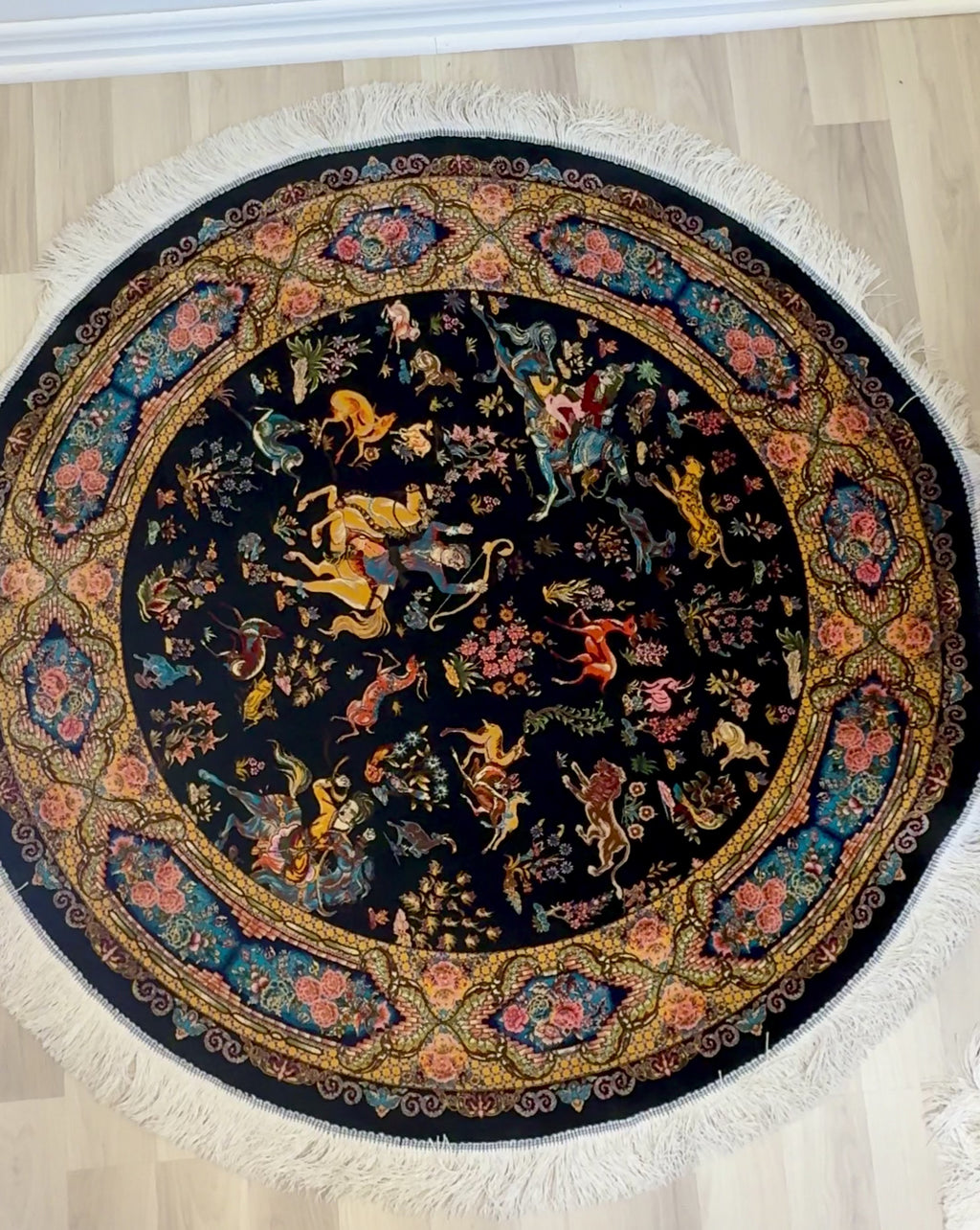 Elegant Round Persian Bamboo Silk Rug 1,2x1,2 m – Robot-Woven & Hand-Knotted Edges