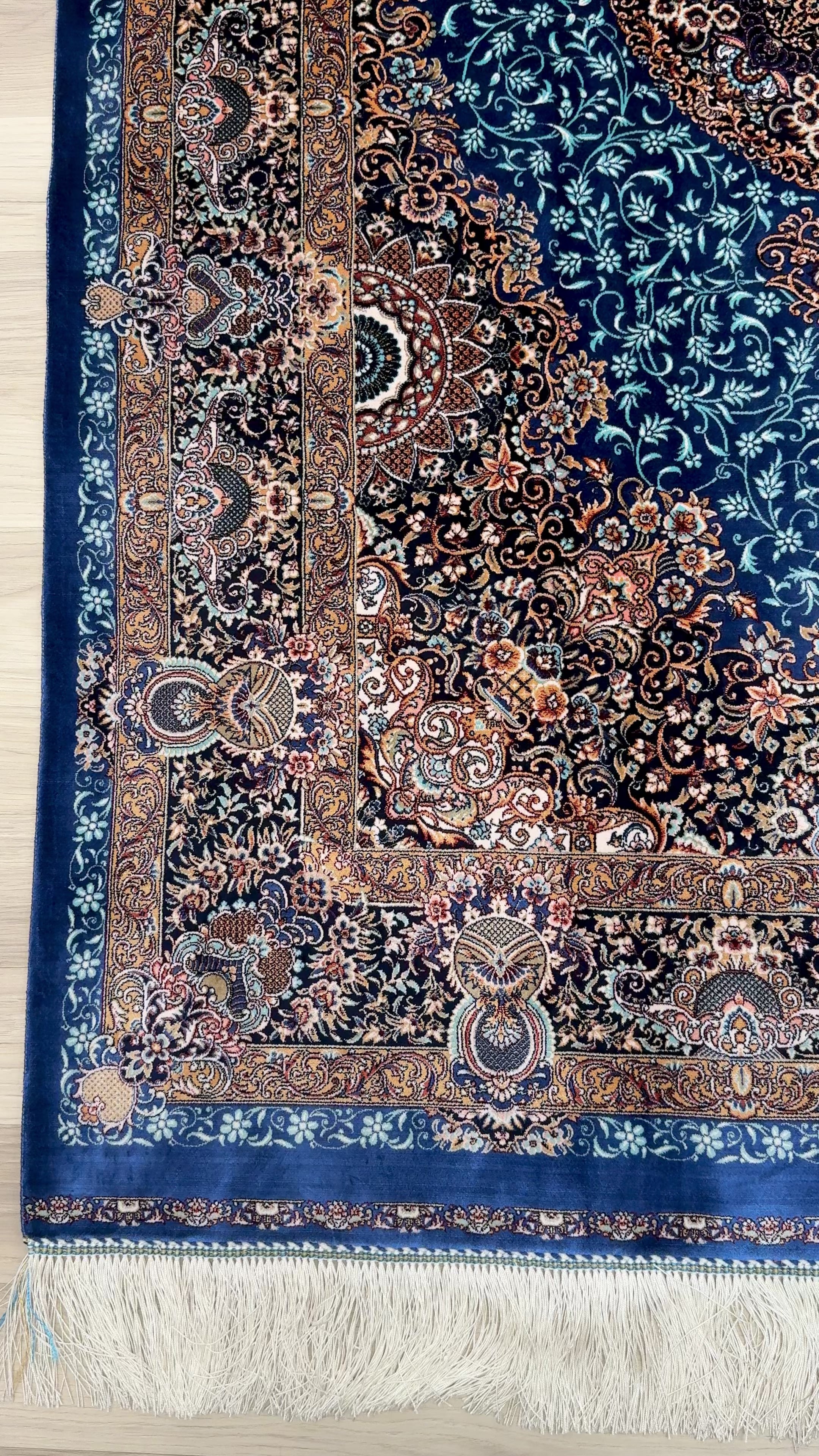 Luxury Persian Bamboo Silk Rug 120x180 cm – Robot-Woven & Hand-Knotted Edges