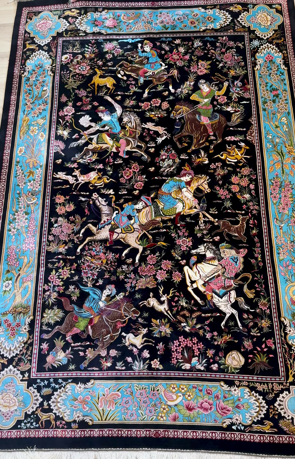 Luxury Persian Bamboo Silk Rug 150x225 cm – Robot-Woven & Hand-Knotted Edges