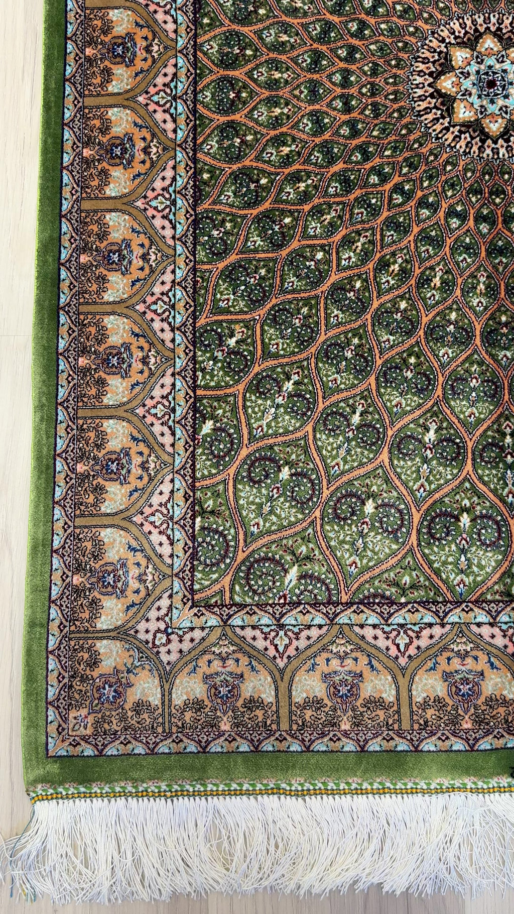 Luxury Persian Bamboo Silk Rug 80x120 cm – Robot-Woven & Hand-Knotted Edges