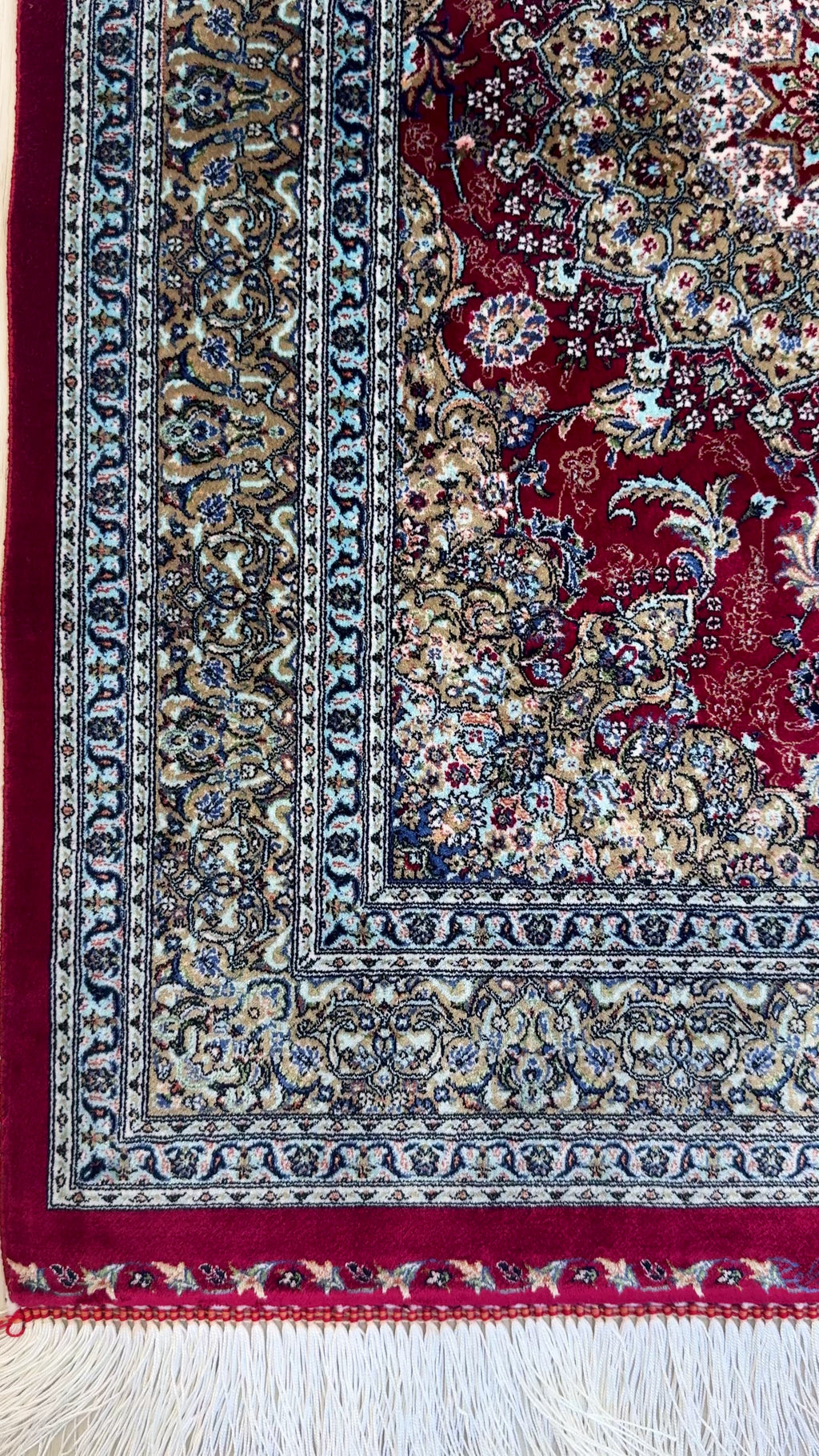 Elegant Persian Bamboo Silk Rug 60x90 cm – Robot-Woven & Hand-Knotted Edges