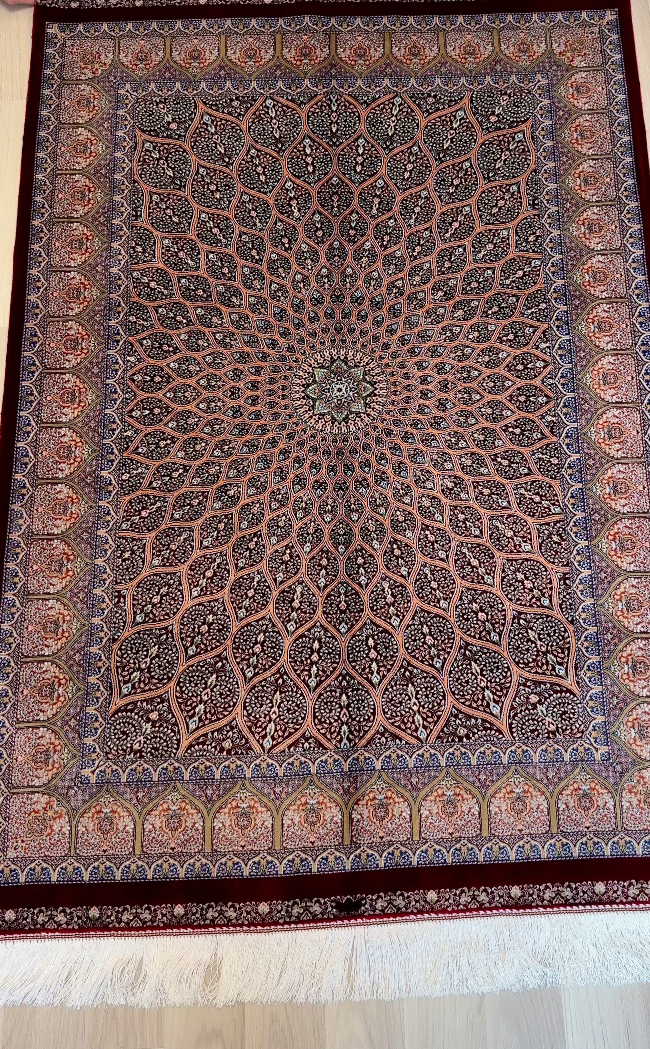 Luxury Persian Bamboo Silk Rug 100x150 cm – Robot-Woven & Hand-Knotted Edges