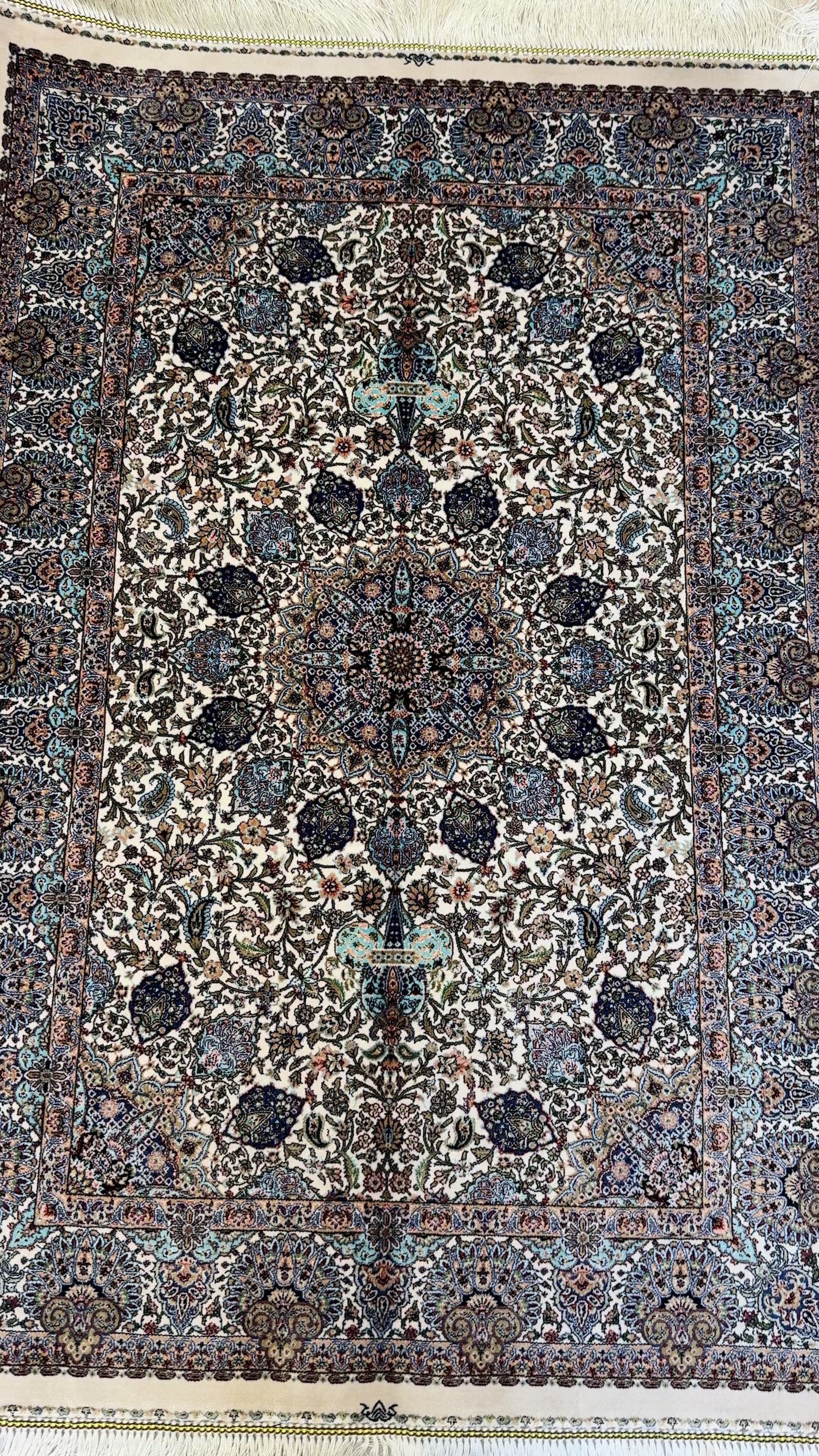 Luxury Persian Bamboo Silk Rug 80x120 cm – Robot-Woven & Hand-Knotted Edges