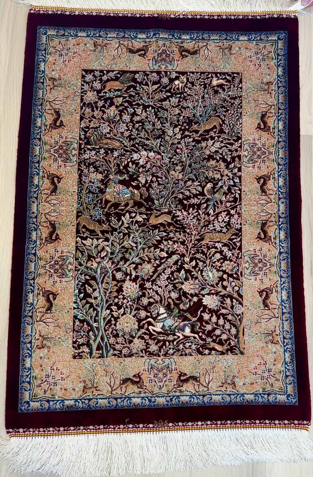 Elegant Persian Bamboo Silk Rug 60x90 cm – Robot-Woven & Hand-Knotted Edges