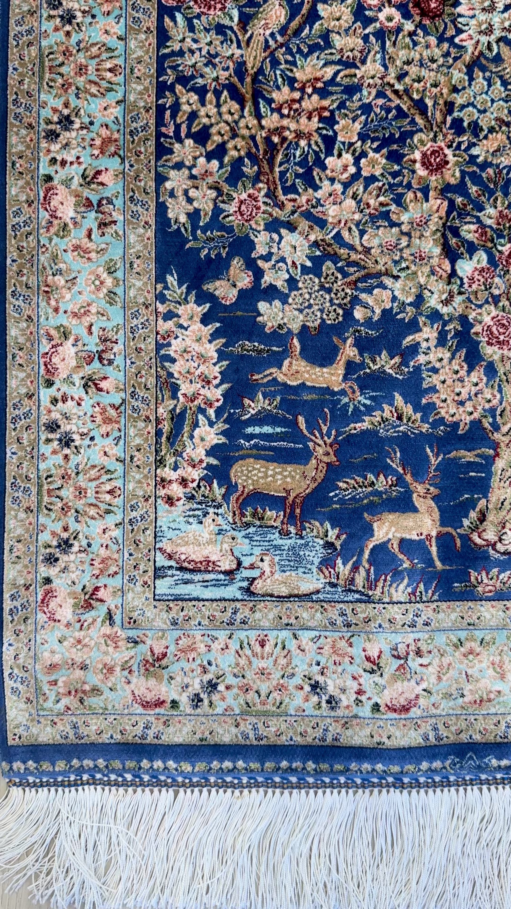 Elegant Persian Bamboo Silk Rug 60x90 cm – Robot-Woven & Hand-Knotted Edges