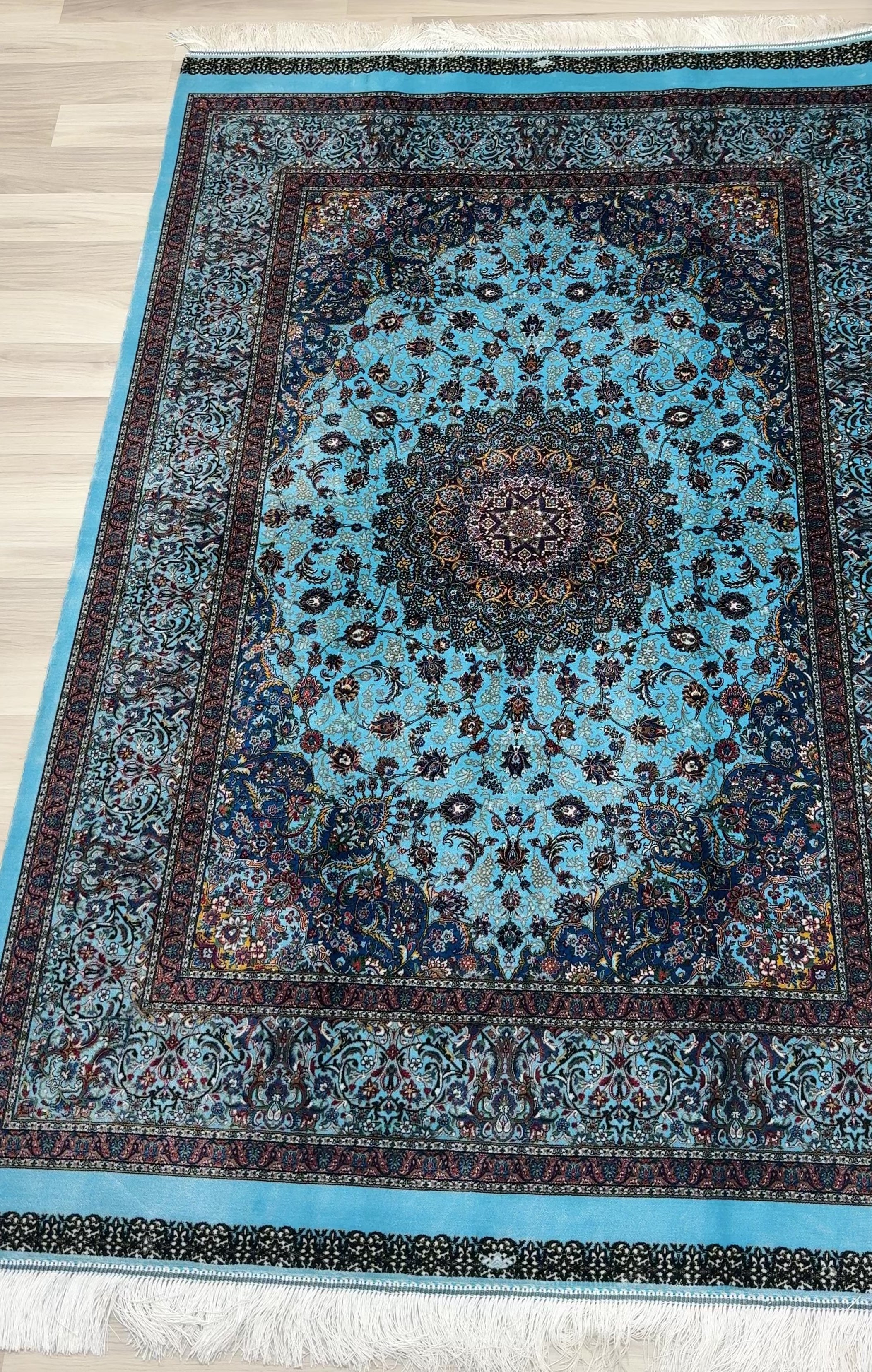 Luxury Persian Bamboo Silk Rug 120x180 cm – Robot-Woven & Hand-Knotted Edges