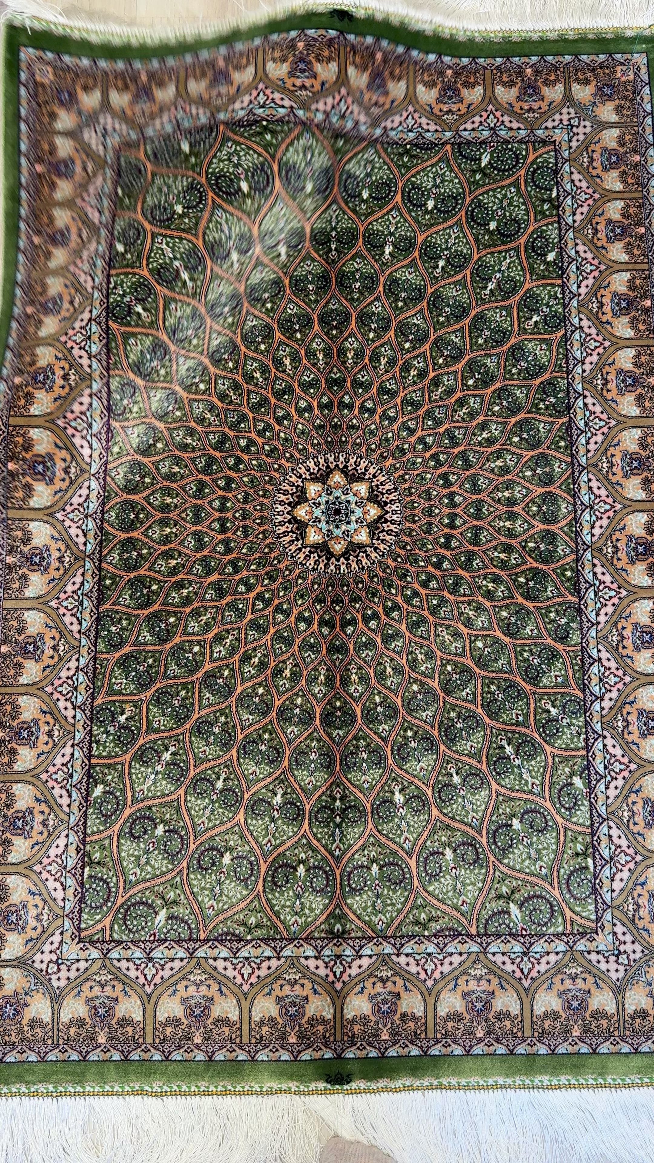 Luxury Persian Bamboo Silk Rug 80x120 cm – Robot-Woven & Hand-Knotted Edges