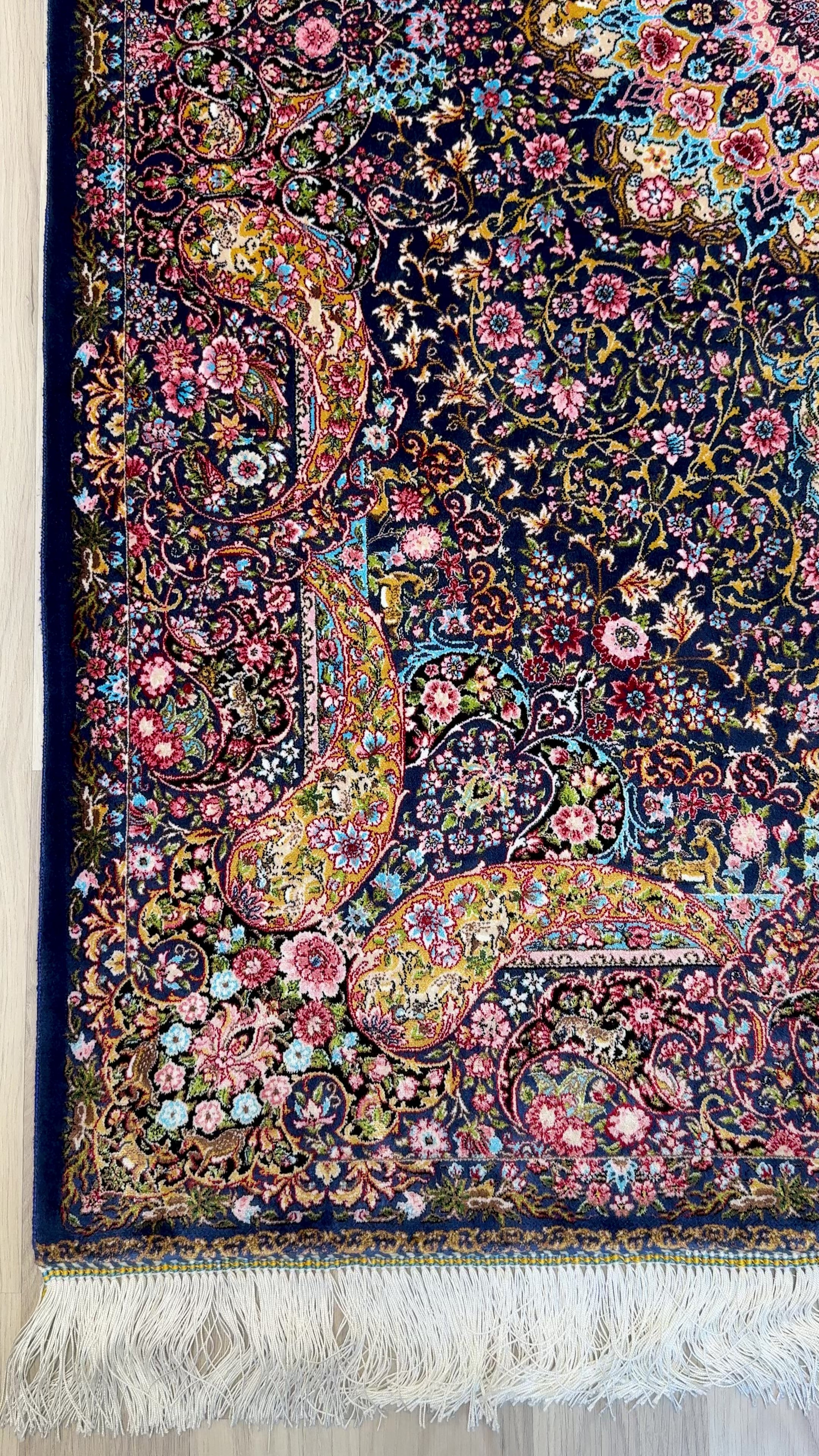 Luxury Persian Bamboo Silk Rug 100x150 cm – Robot-Woven & Hand-Knotted Edges